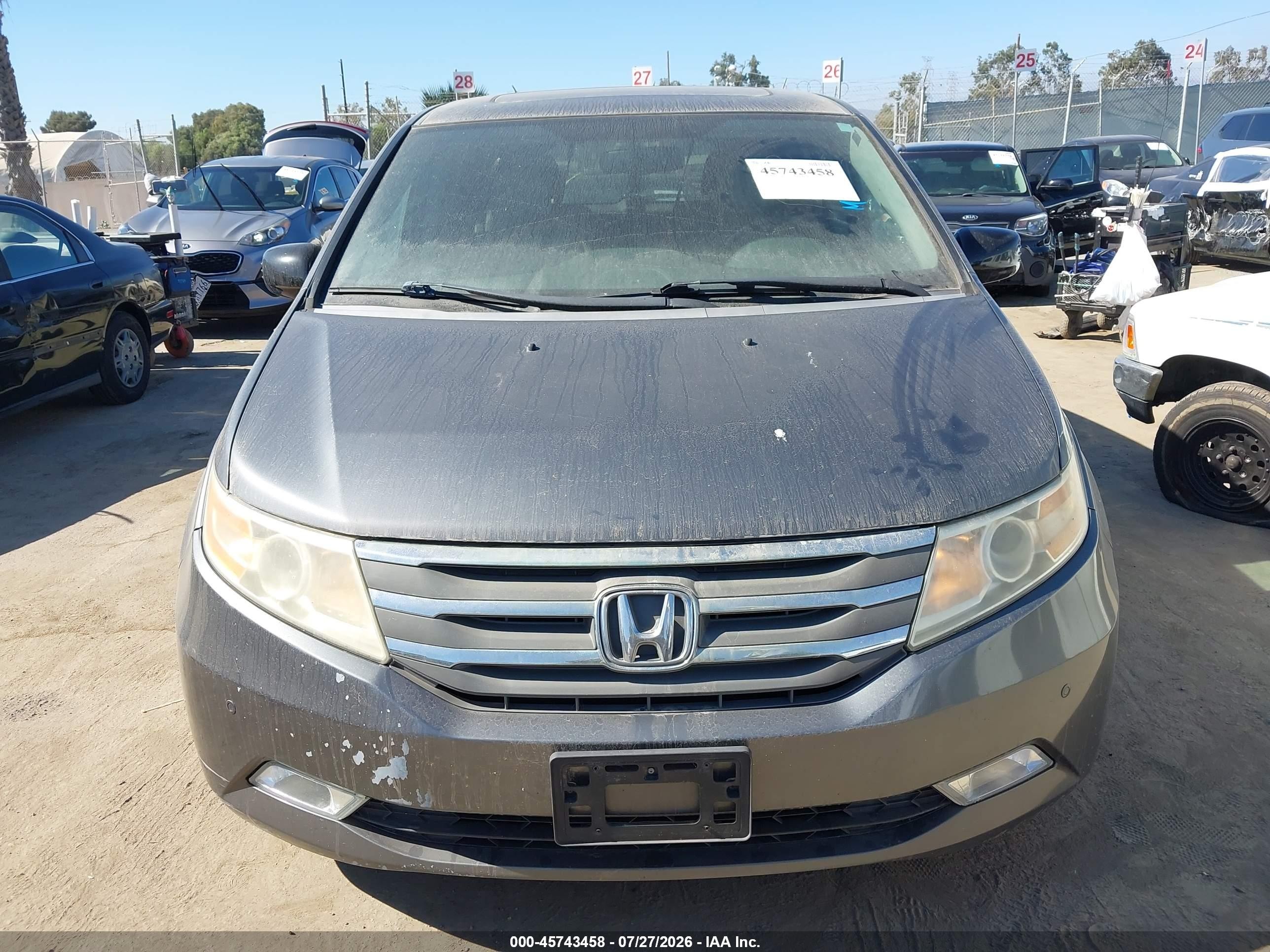 2013 Honda Odyssey Touring/touring Elite Gray vin: 5FNRL5H95DB061527