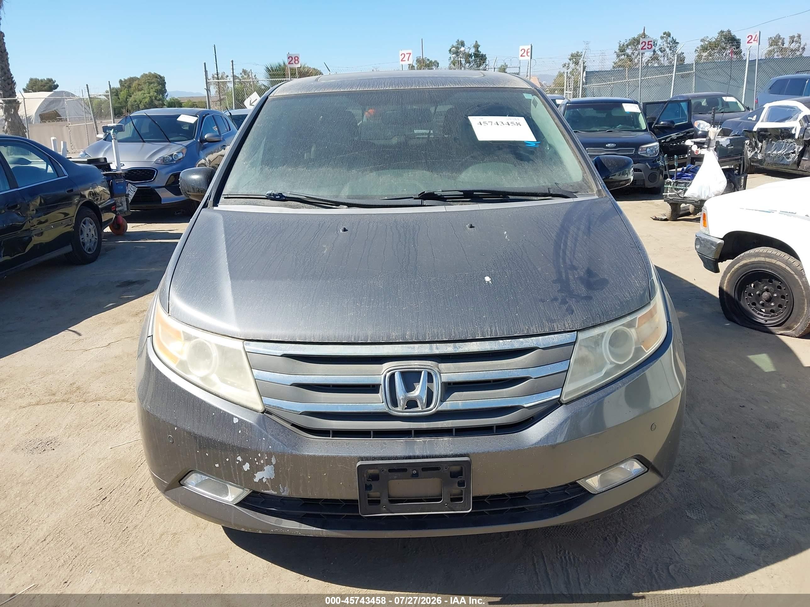 2013 Honda Odyssey Touring/touring Elite Gray vin: 5FNRL5H95DB061527