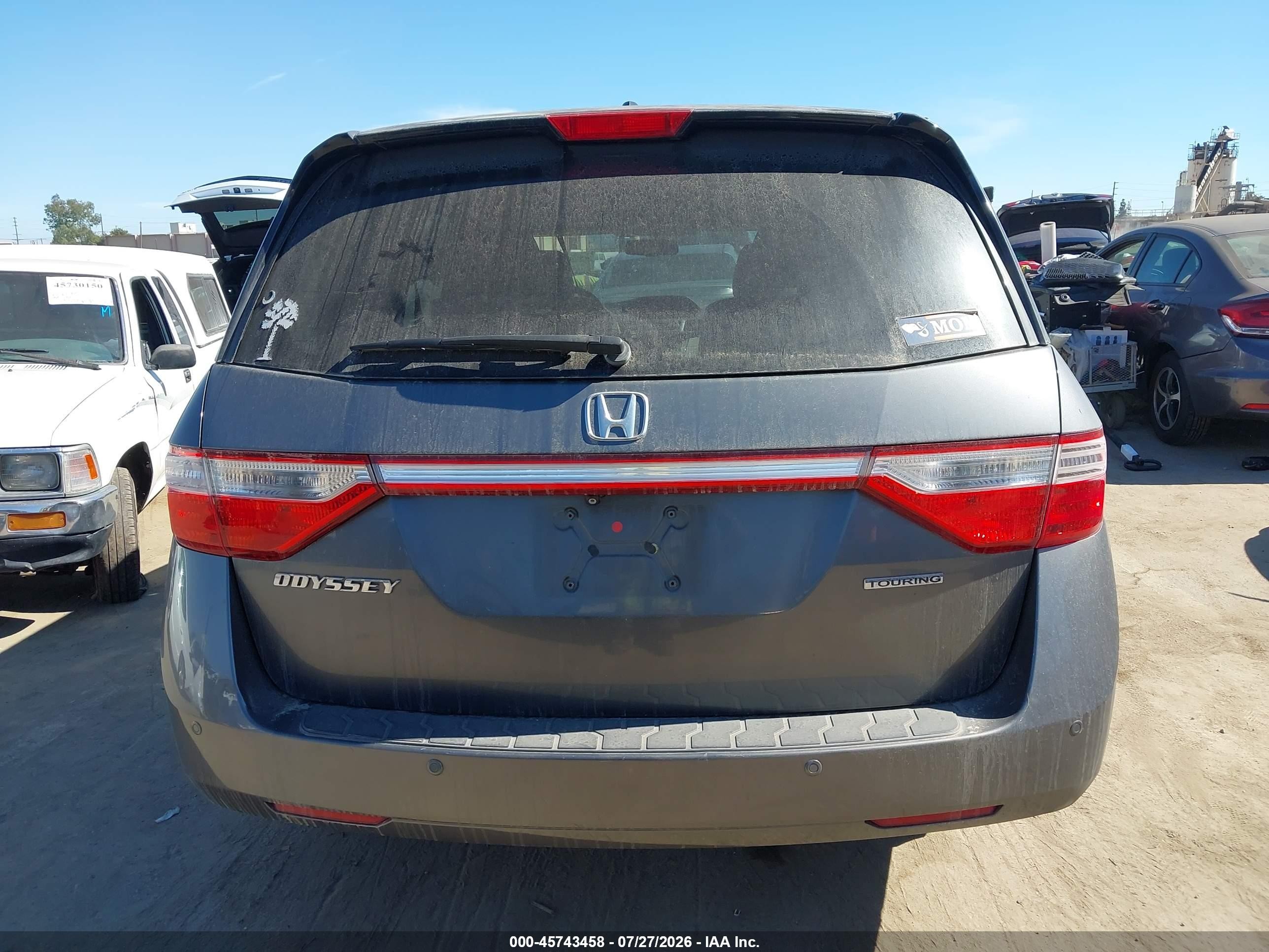 2013 Honda Odyssey Touring/touring Elite Gray vin: 5FNRL5H95DB061527