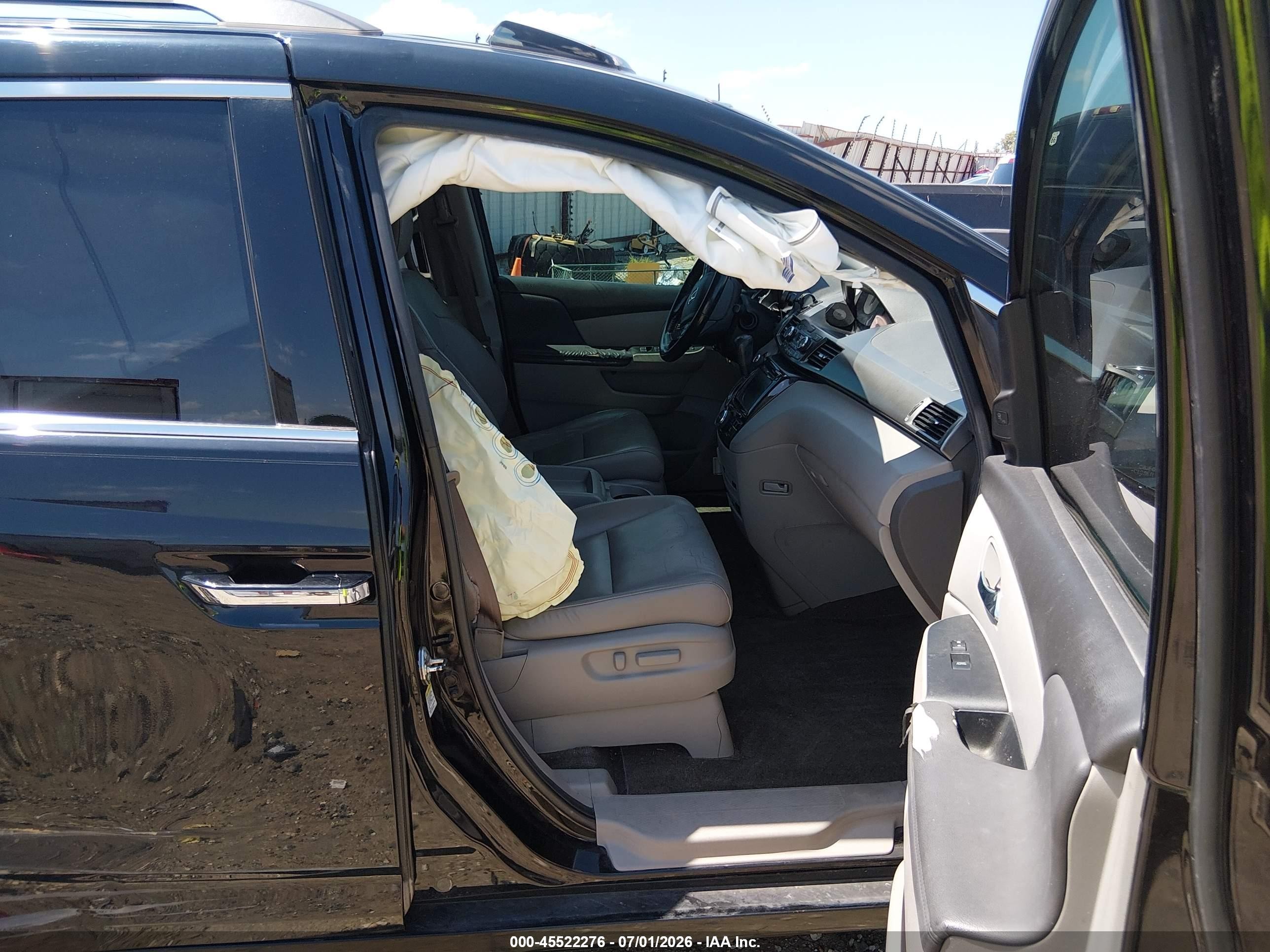 2014 Honda Odyssey Touring/touring Elite Black vin: 5FNRL5H95EB008361