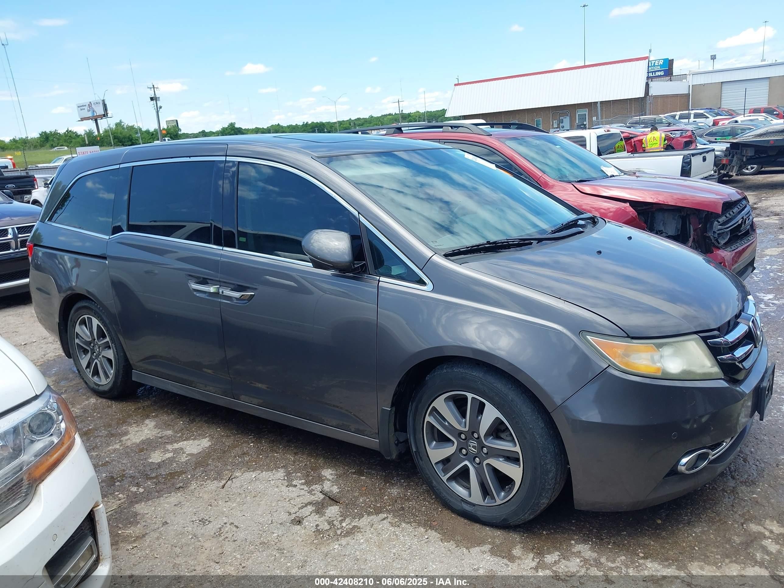 2014 Honda Odyssey Touring/touring Elite Gray vin: 5FNRL5H95EB020302