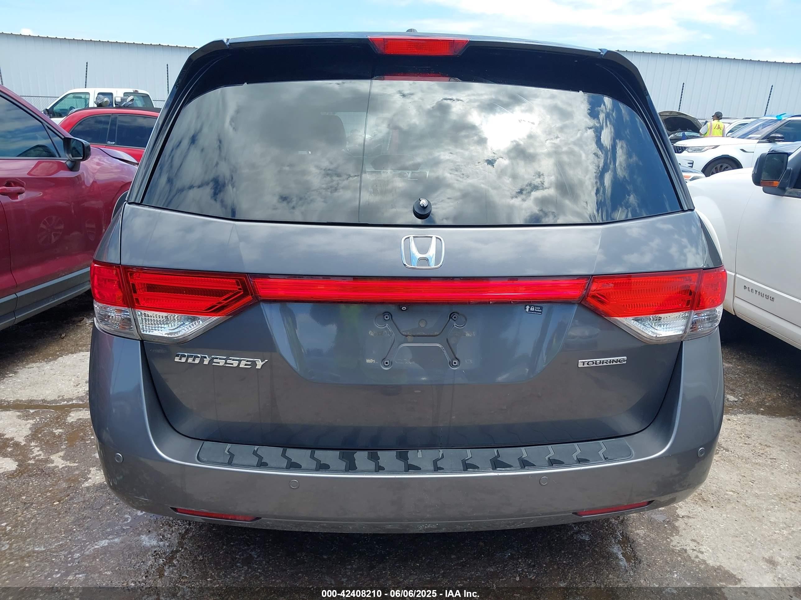 2014 Honda Odyssey Touring/touring Elite Gray vin: 5FNRL5H95EB020302