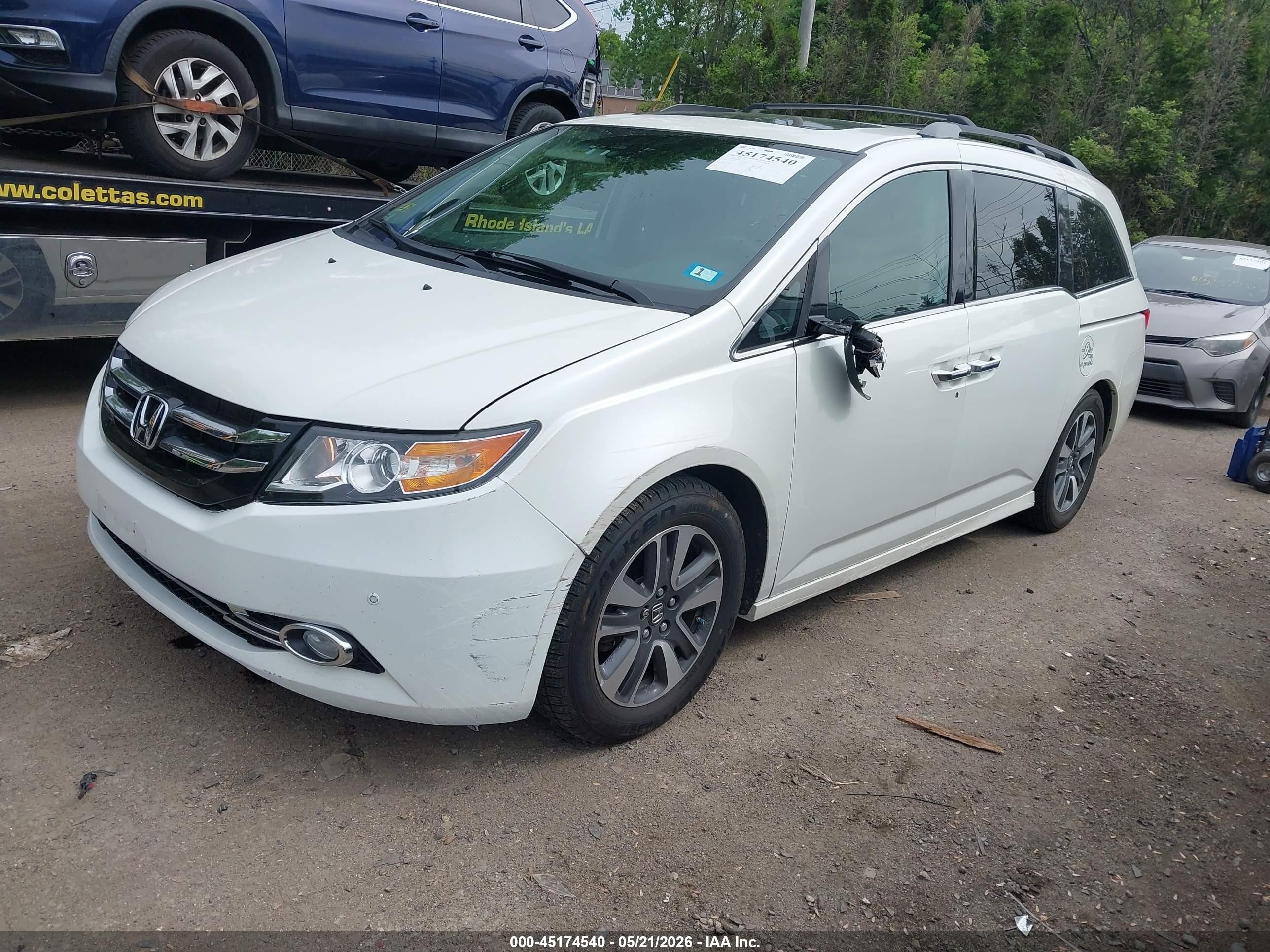 2014 Honda Odyssey Touring/touring Elite White vin: 5FNRL5H95EB021370