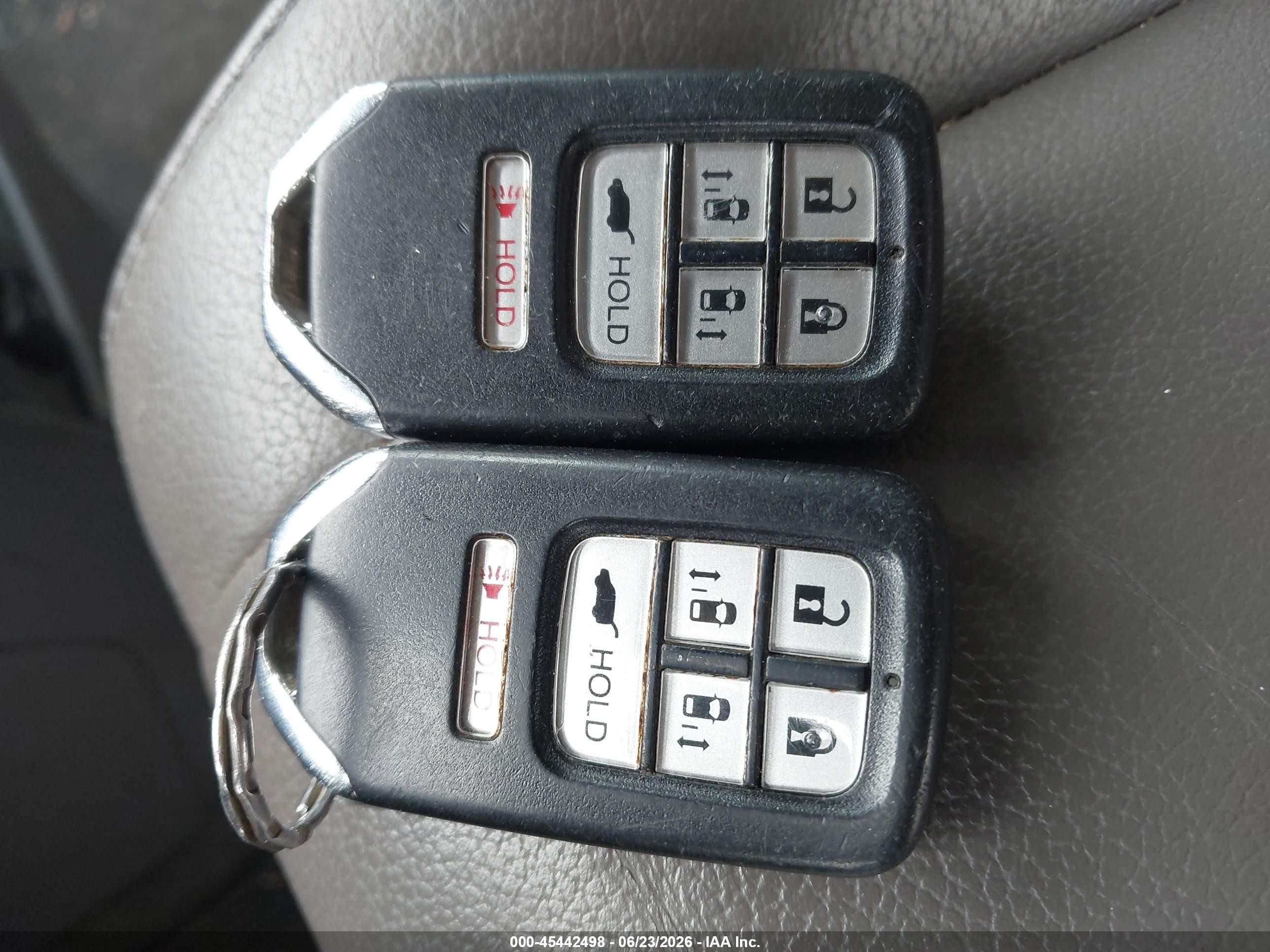 2014 Honda Odyssey Touring/touring Elite Gray vin: 5FNRL5H95EB032661