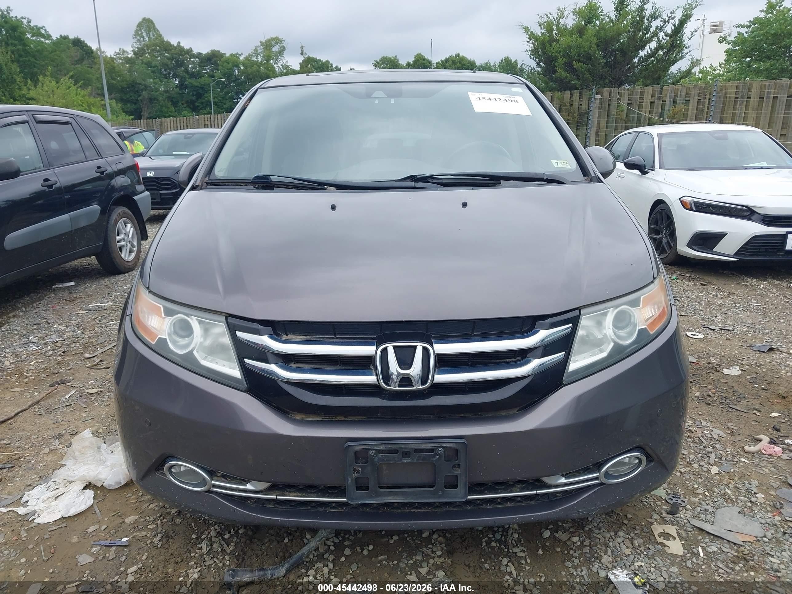 2014 Honda Odyssey Touring/touring Elite Gray vin: 5FNRL5H95EB032661