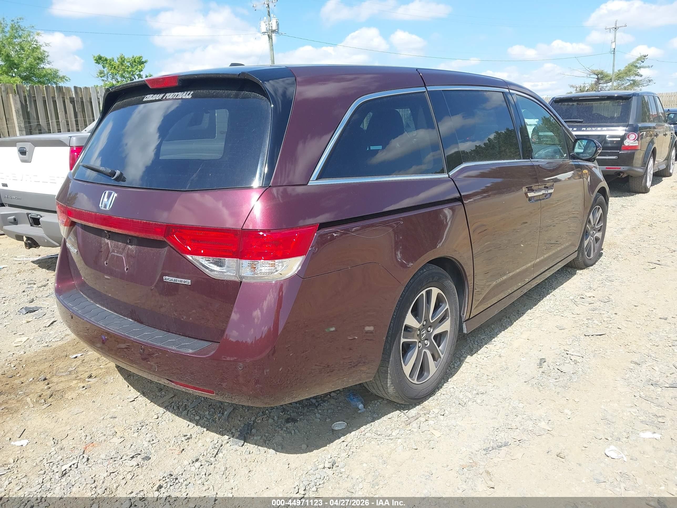 2014 Honda Odyssey Touring/touring Elite Maroon vin: 5FNRL5H95EB040792