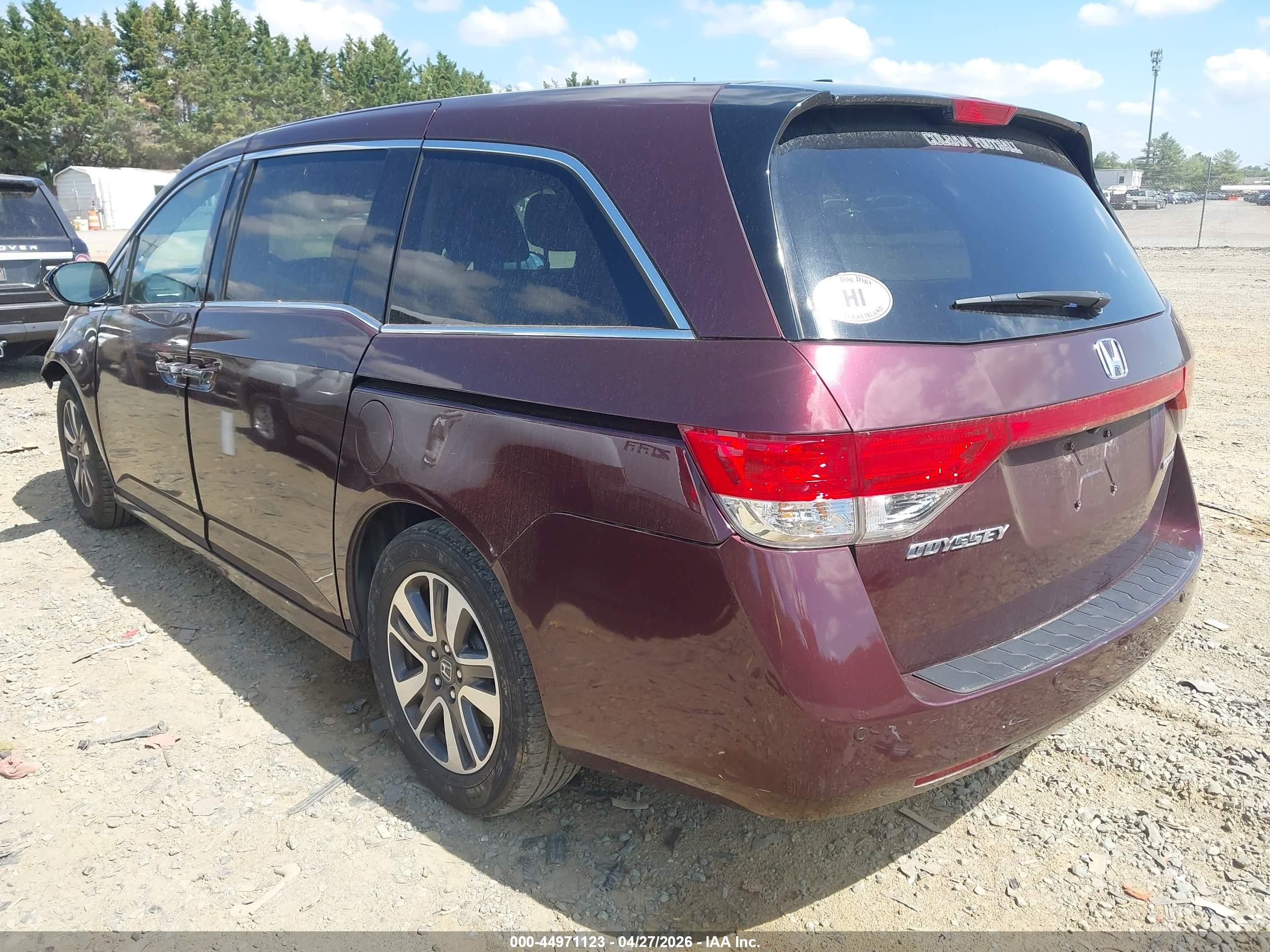 2014 Honda Odyssey Touring/touring Elite Maroon vin: 5FNRL5H95EB040792