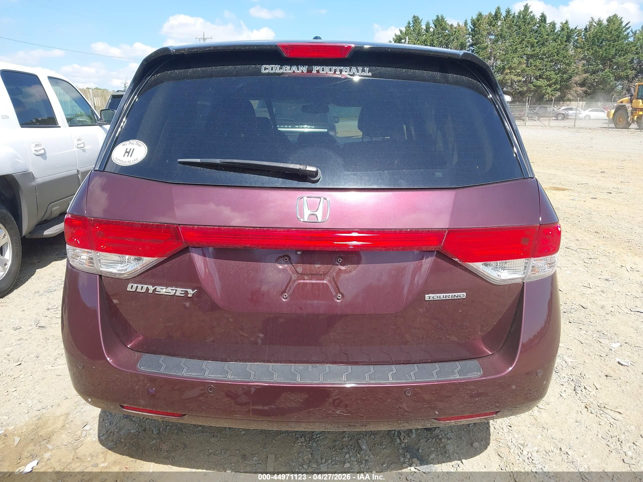 2014 Honda Odyssey Touring/touring Elite Maroon vin: 5FNRL5H95EB040792