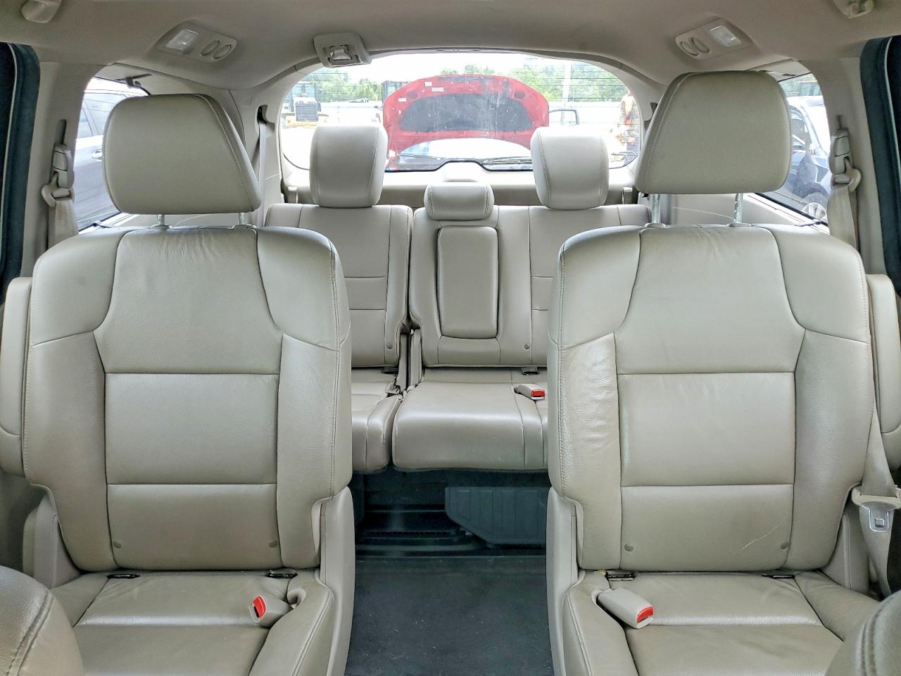 2014 Honda Odyssey Touring White vin: 5FNRL5H95EB059763