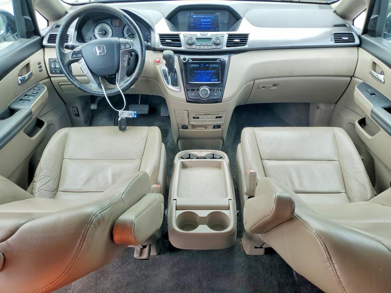 2014 Honda Odyssey Touring White vin: 5FNRL5H95EB059763