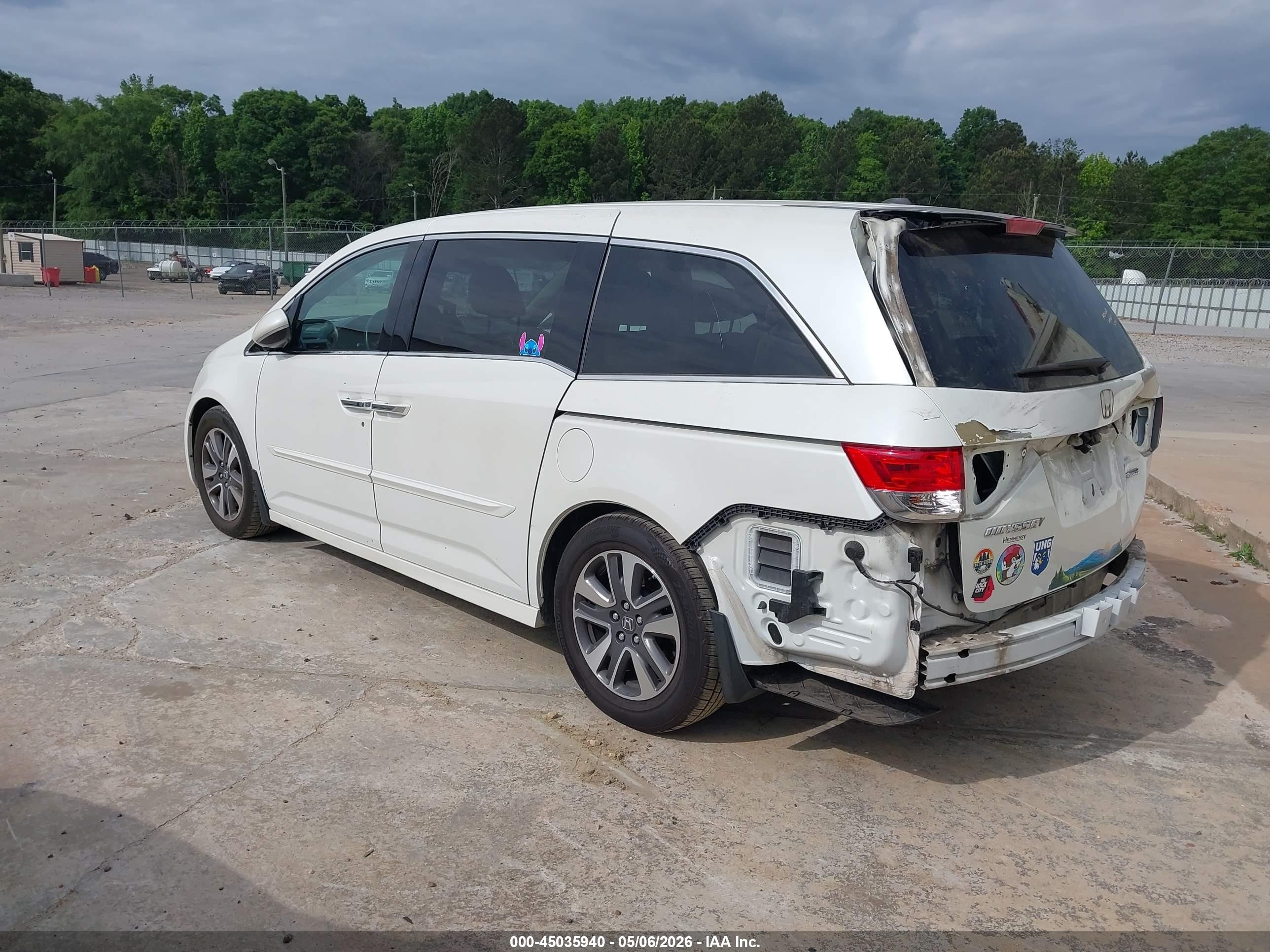 2014 Honda Odyssey Touring/touring Elite White vin: 5FNRL5H95EB089071