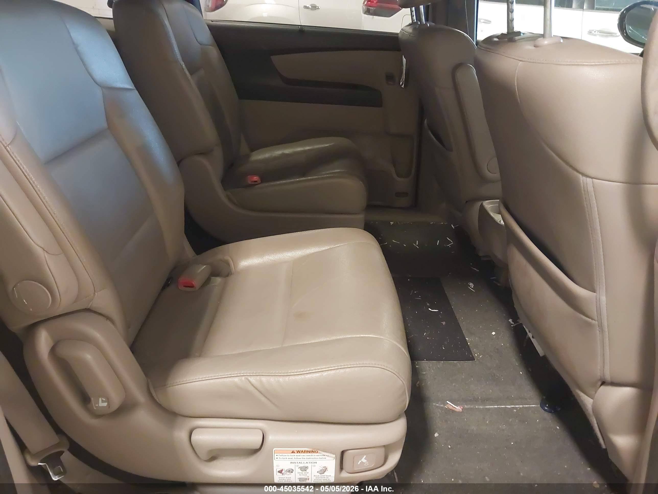 2014 Honda Odyssey Touring/touring Elite White vin: 5FNRL5H95EB101882