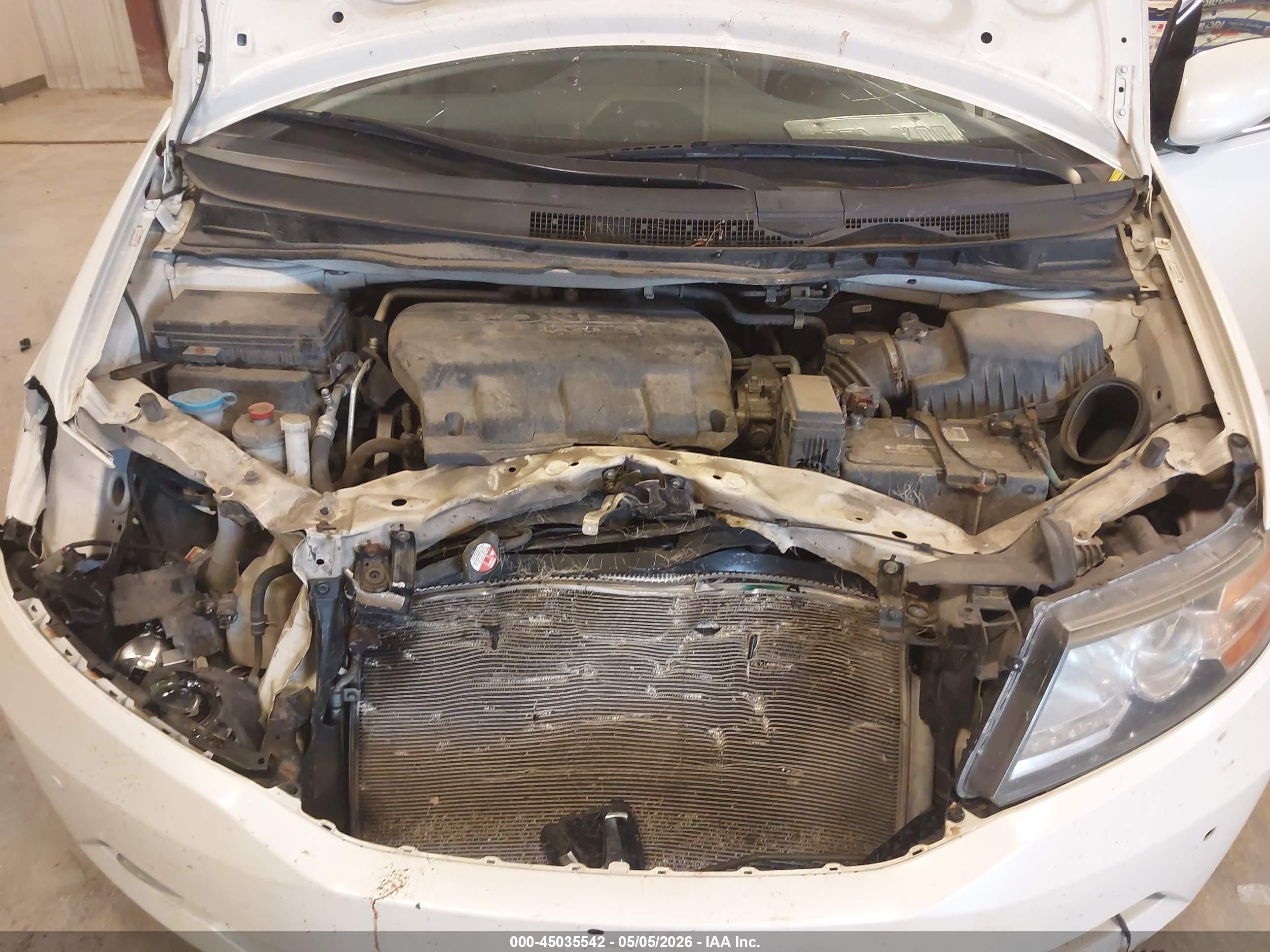 2014 Honda Odyssey Touring/touring Elite White vin: 5FNRL5H95EB101882