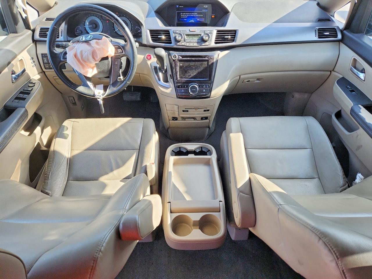 2014 Honda Odyssey Touring/touring Elite Burgundy vin: 5FNRL5H95EB115569