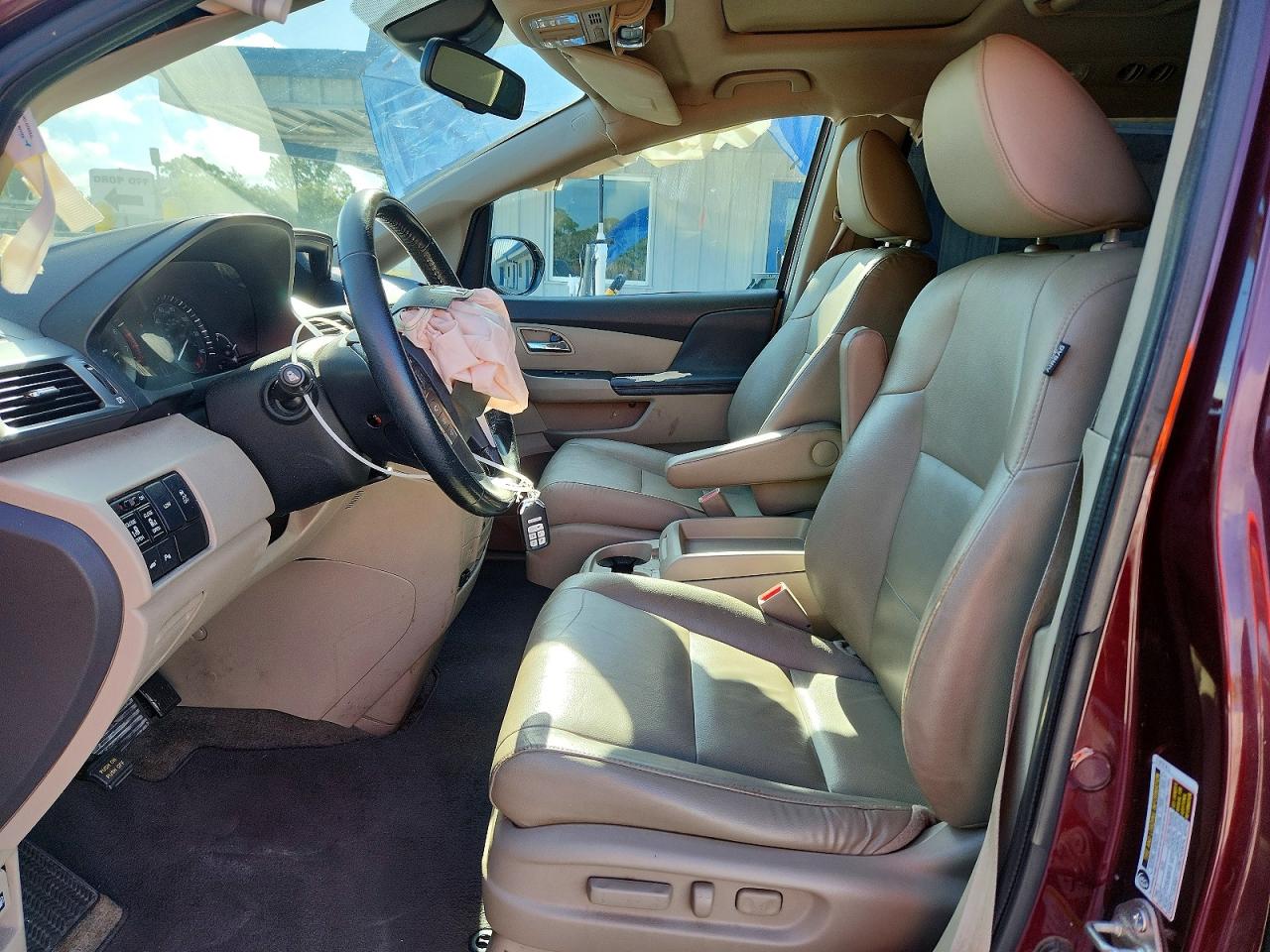 2014 Honda Odyssey Touring/touring Elite Burgundy vin: 5FNRL5H95EB115569