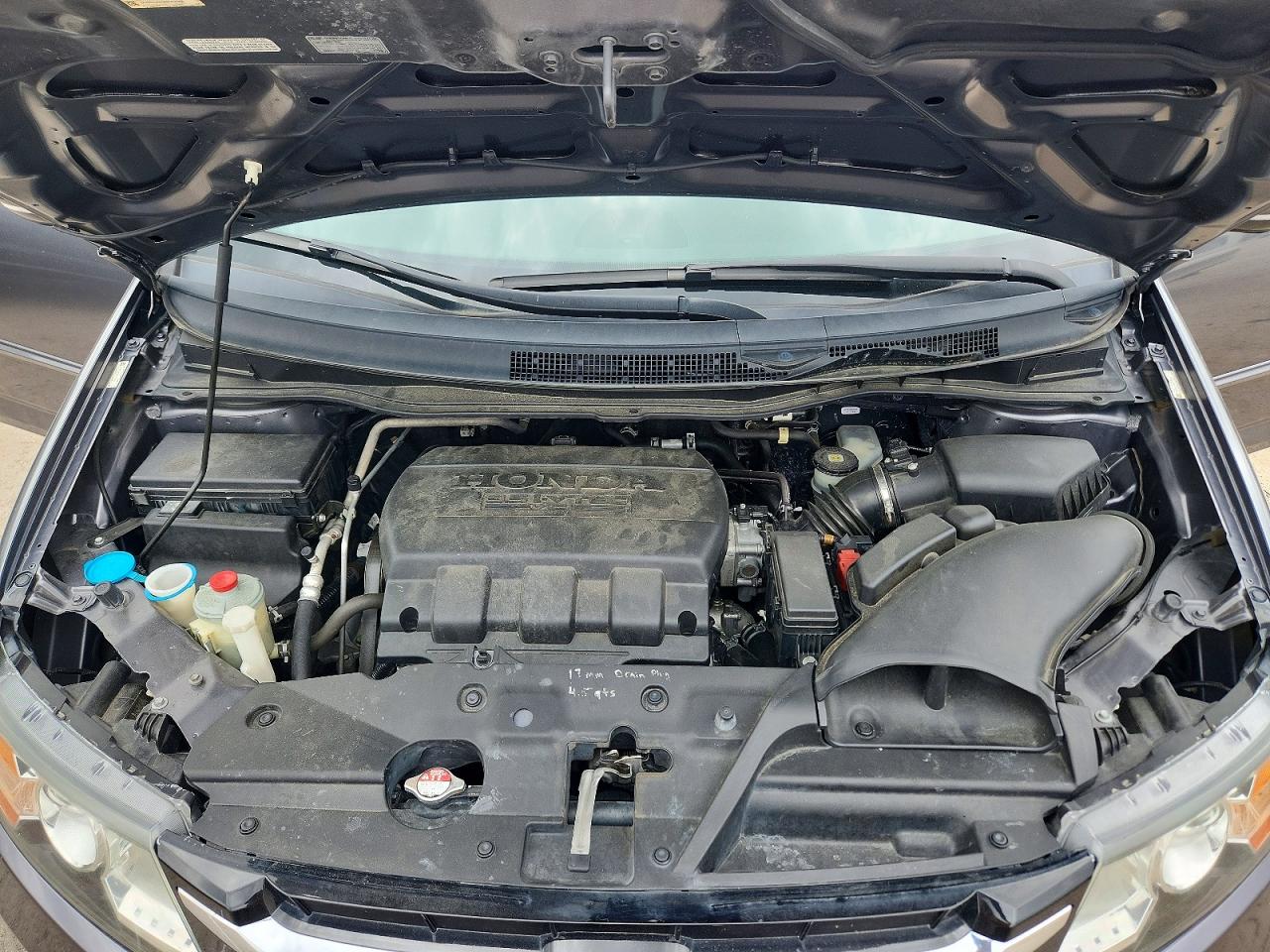 2014 Honda Odyssey Touring Gray vin: 5FNRL5H95EB122053