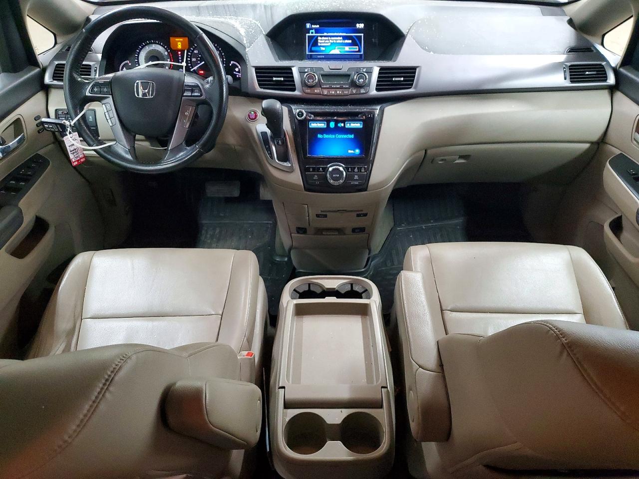 2014 Honda Odyssey Touring White vin: 5FNRL5H95EB126944