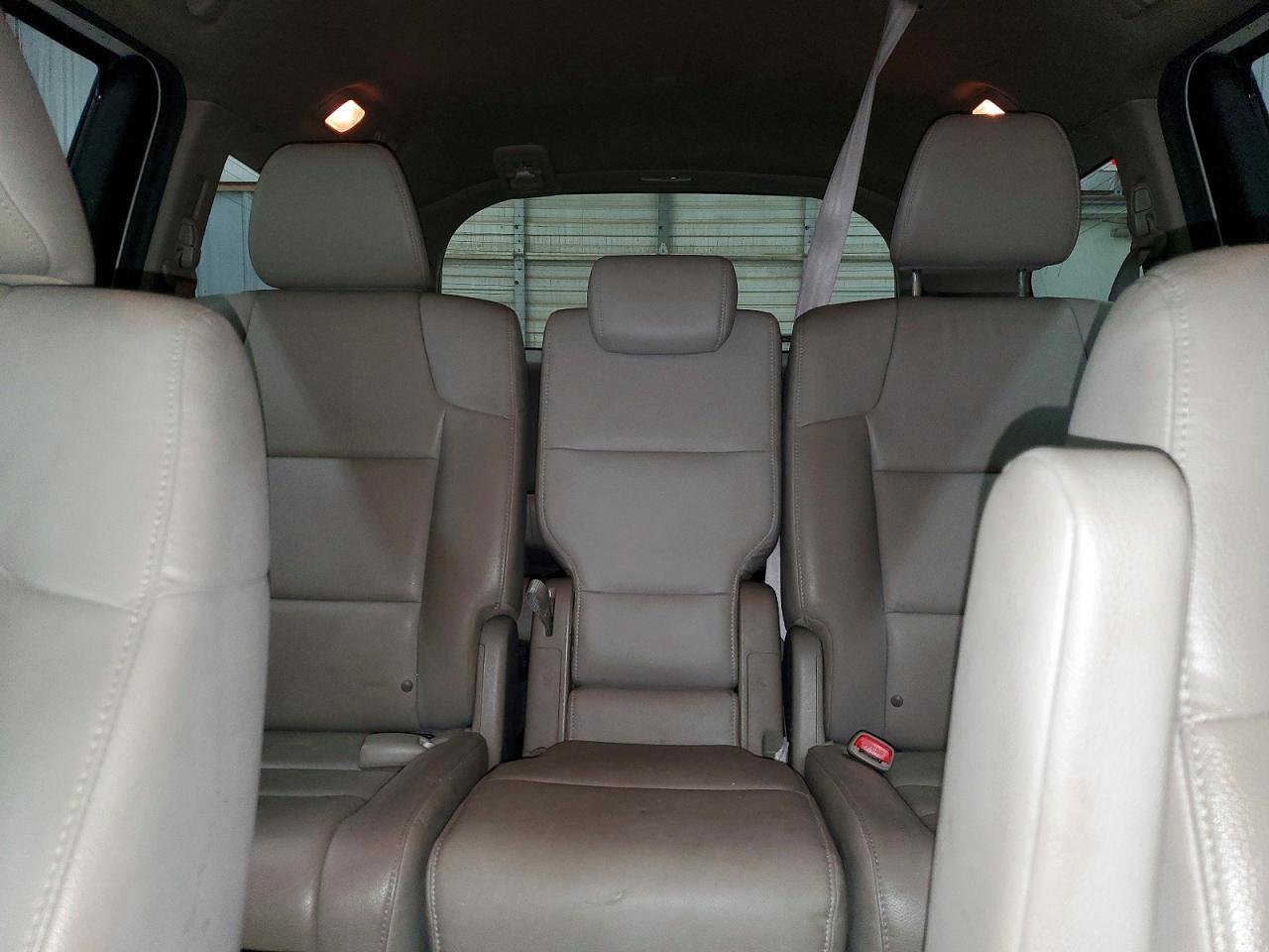 2014 Honda Odyssey Touring White vin: 5FNRL5H95EB126944