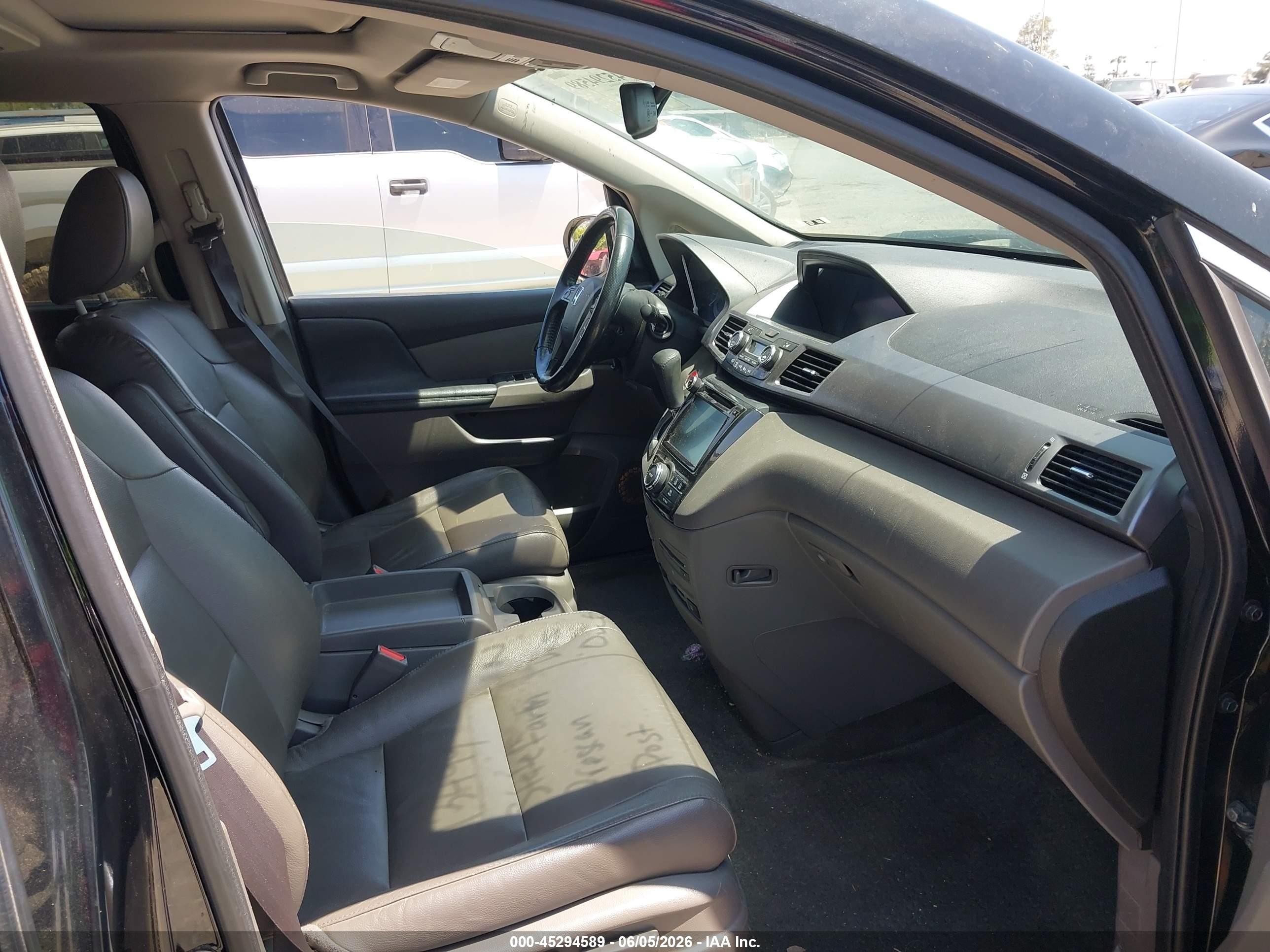 2014 Honda Odyssey Touring/touring Elite Black vin: 5FNRL5H95EB133828