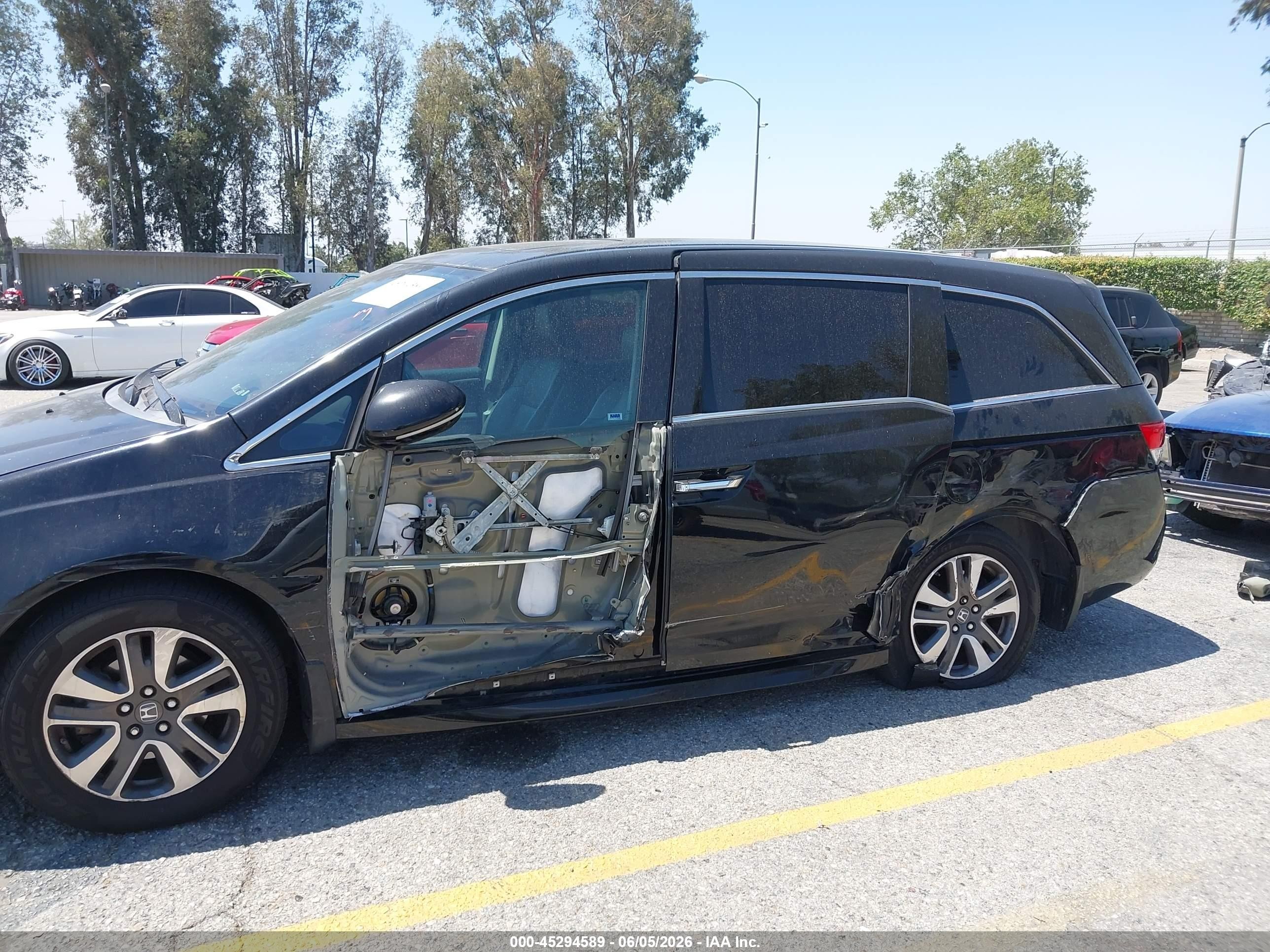 2014 Honda Odyssey Touring/touring Elite Black vin: 5FNRL5H95EB133828