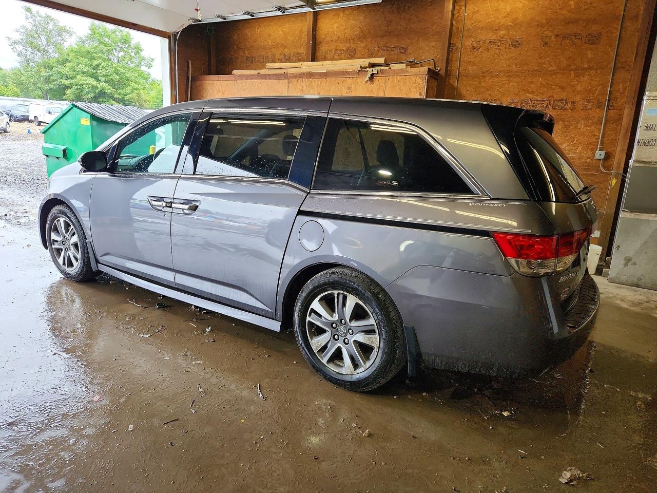 2015 Honda Odyssey Touring Gray vin: 5FNRL5H95FB004568
