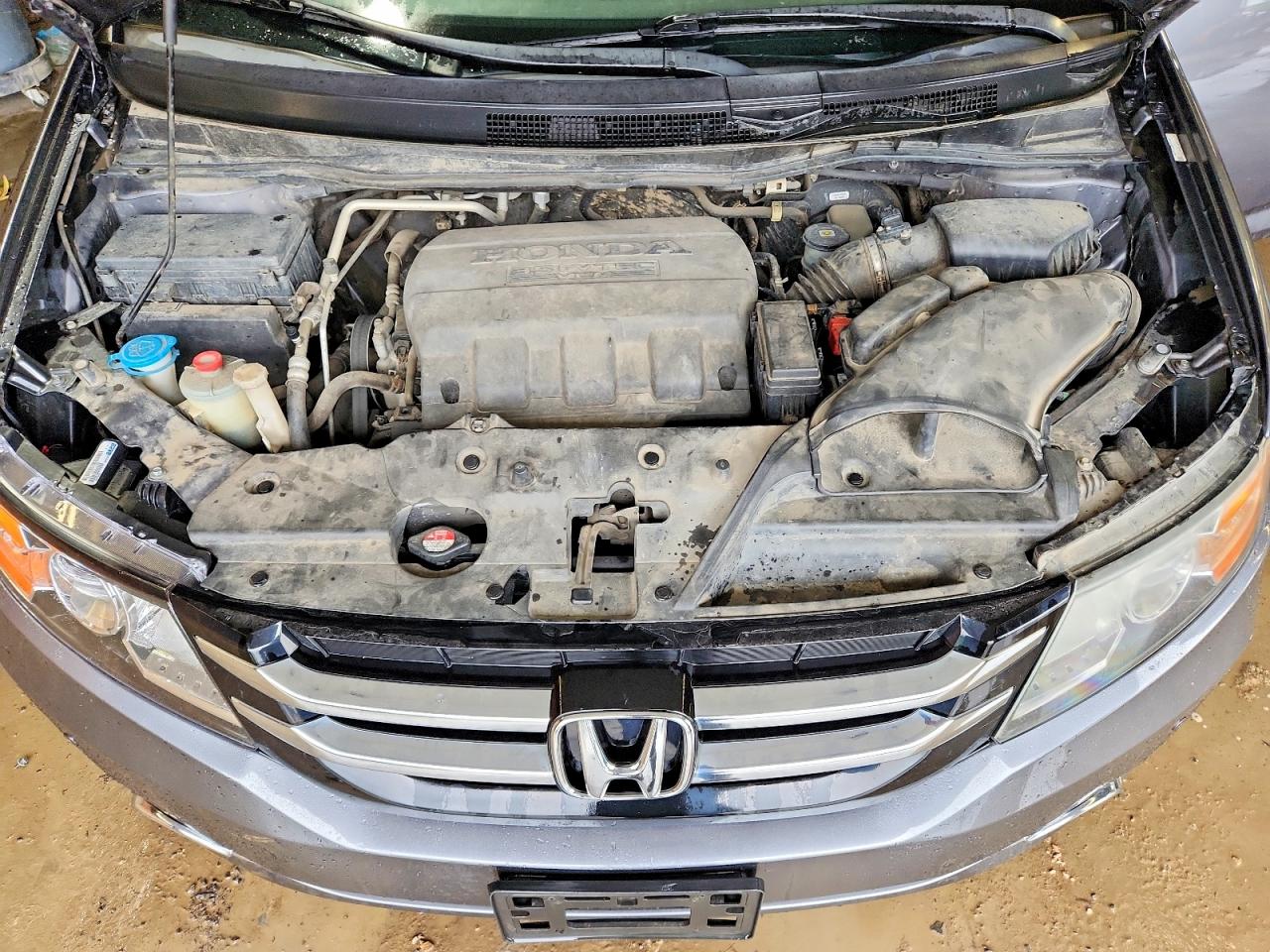 2015 Honda Odyssey Touring Gray vin: 5FNRL5H95FB004568