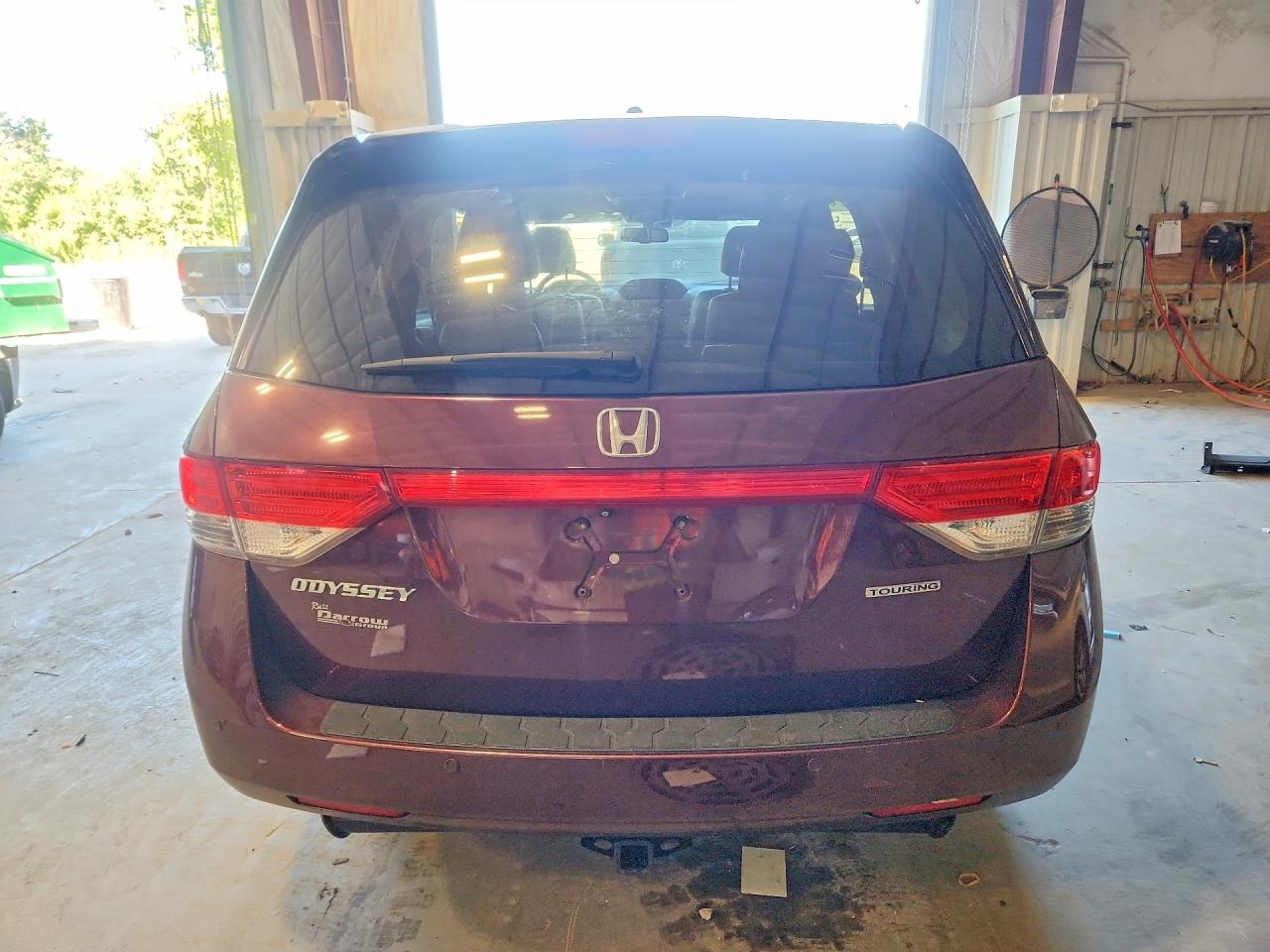 2015 Honda Odyssey Touring Maroon vin: 5FNRL5H95FB024948