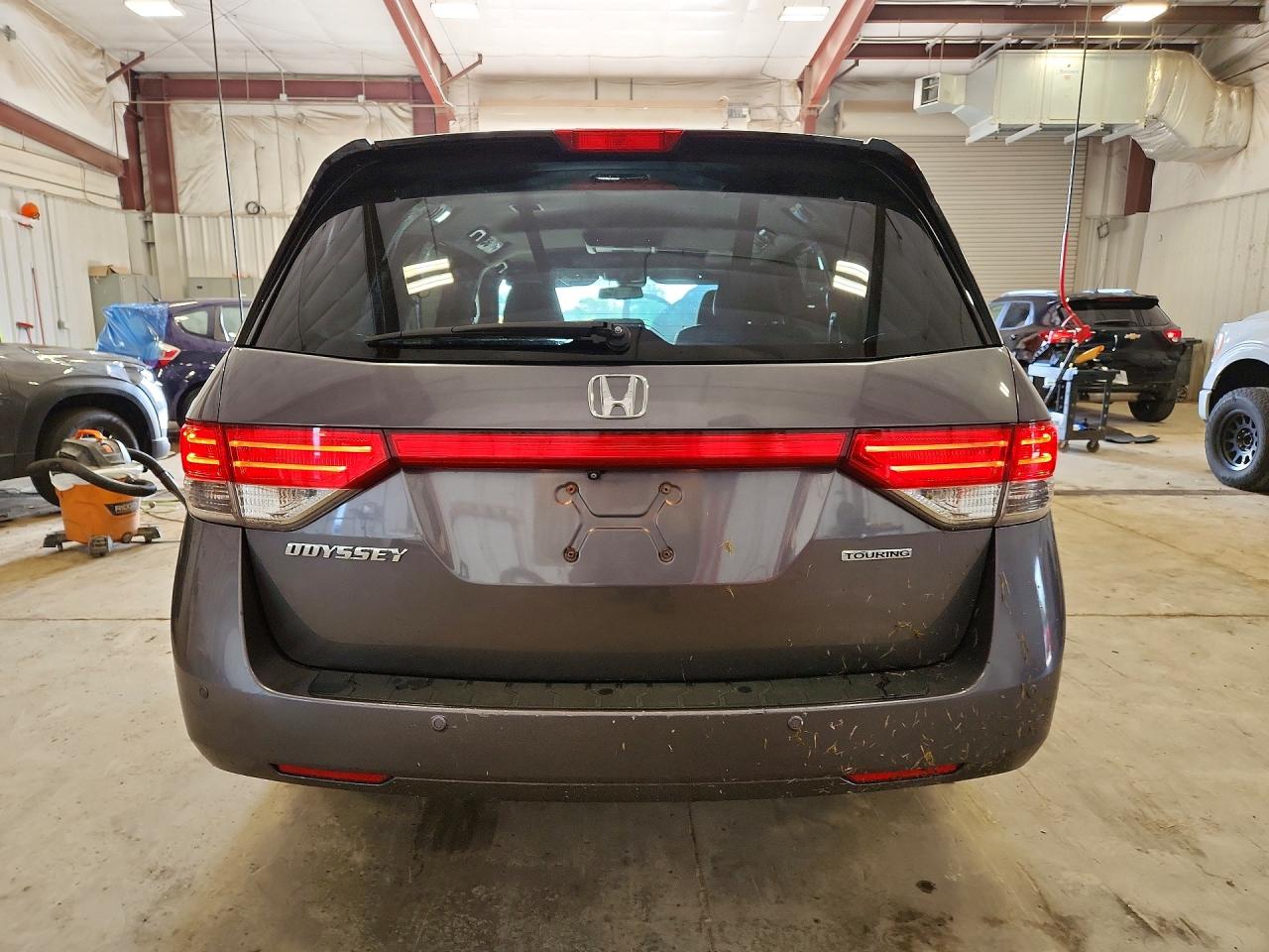 2015 Honda Odyssey Touring Gray vin: 5FNRL5H95FB024951