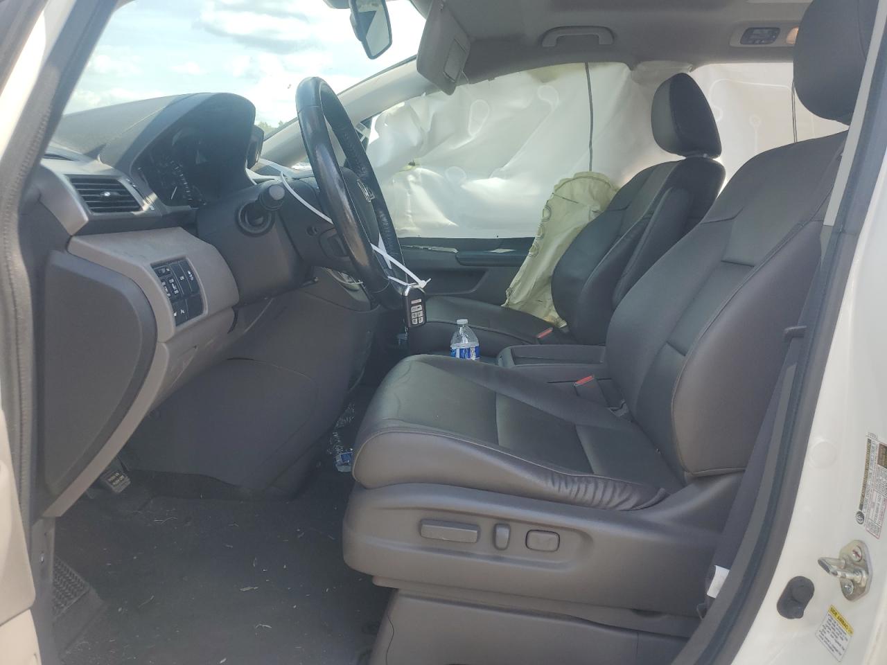 2015 Honda Odyssey Touring Белый vin: 5FNRL5H95FB045945
