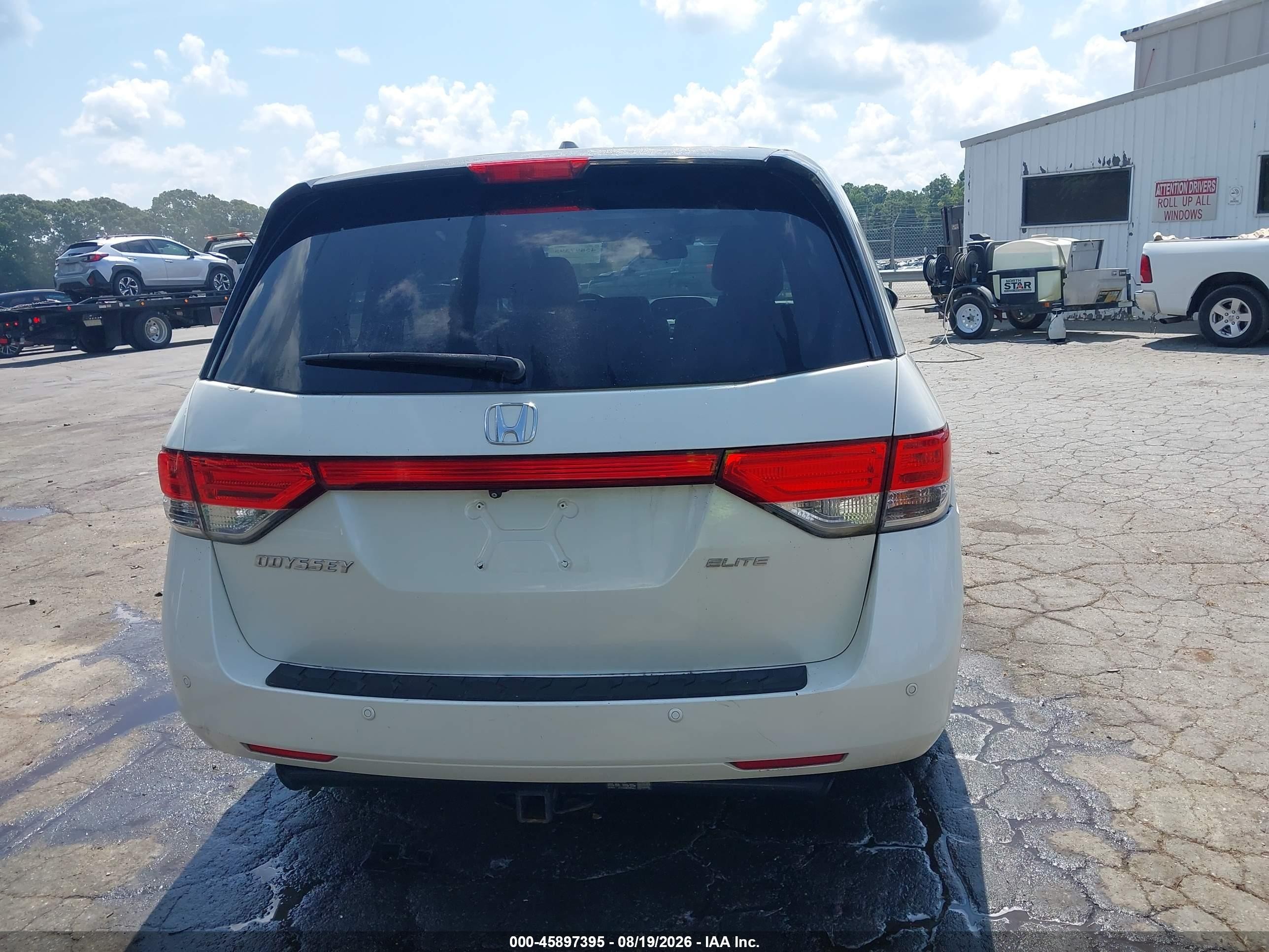 2015 Honda Odyssey Touring/touring Elite Белый vin: 5FNRL5H95FB049137