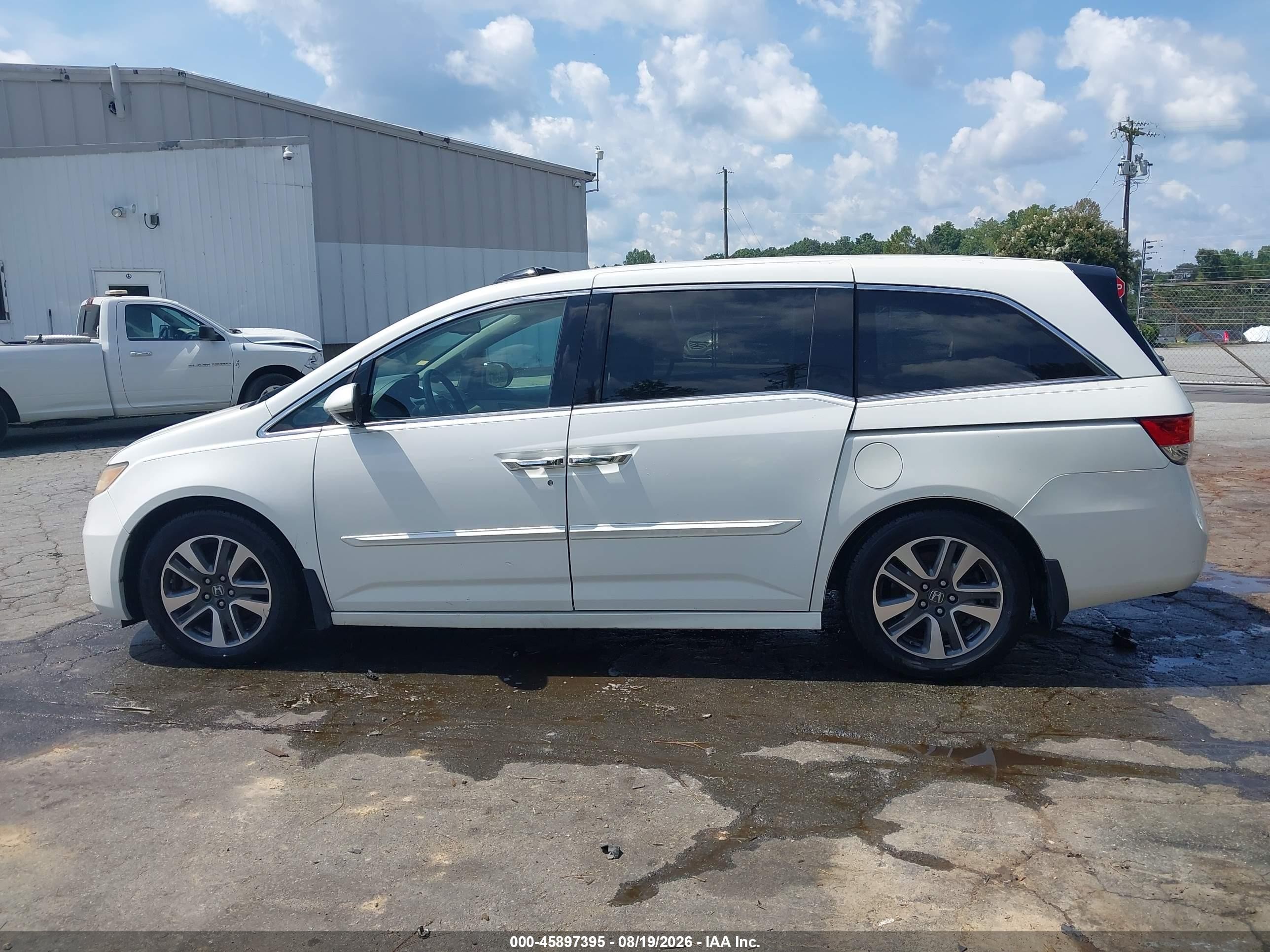 2015 Honda Odyssey Touring/touring Elite Белый vin: 5FNRL5H95FB049137
