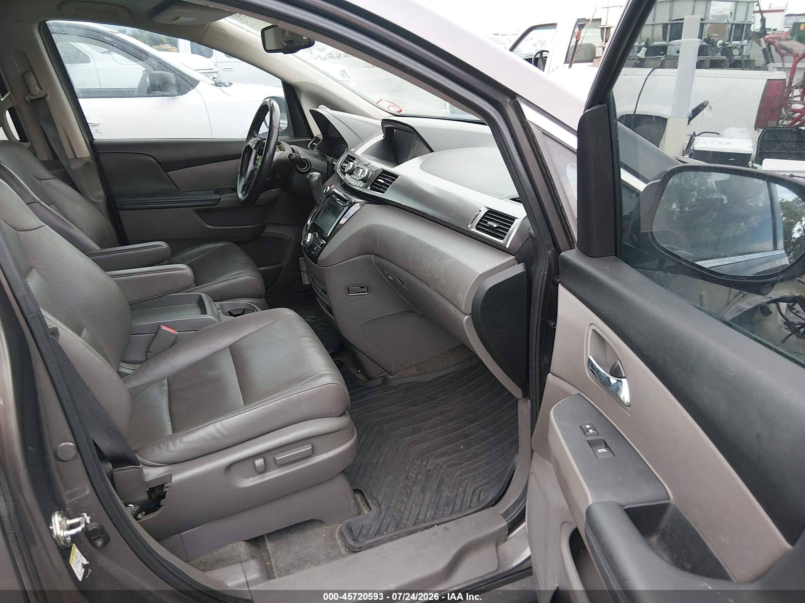 2015 Honda Odyssey Touring/touring Elite Gray vin: 5FNRL5H95FB050045