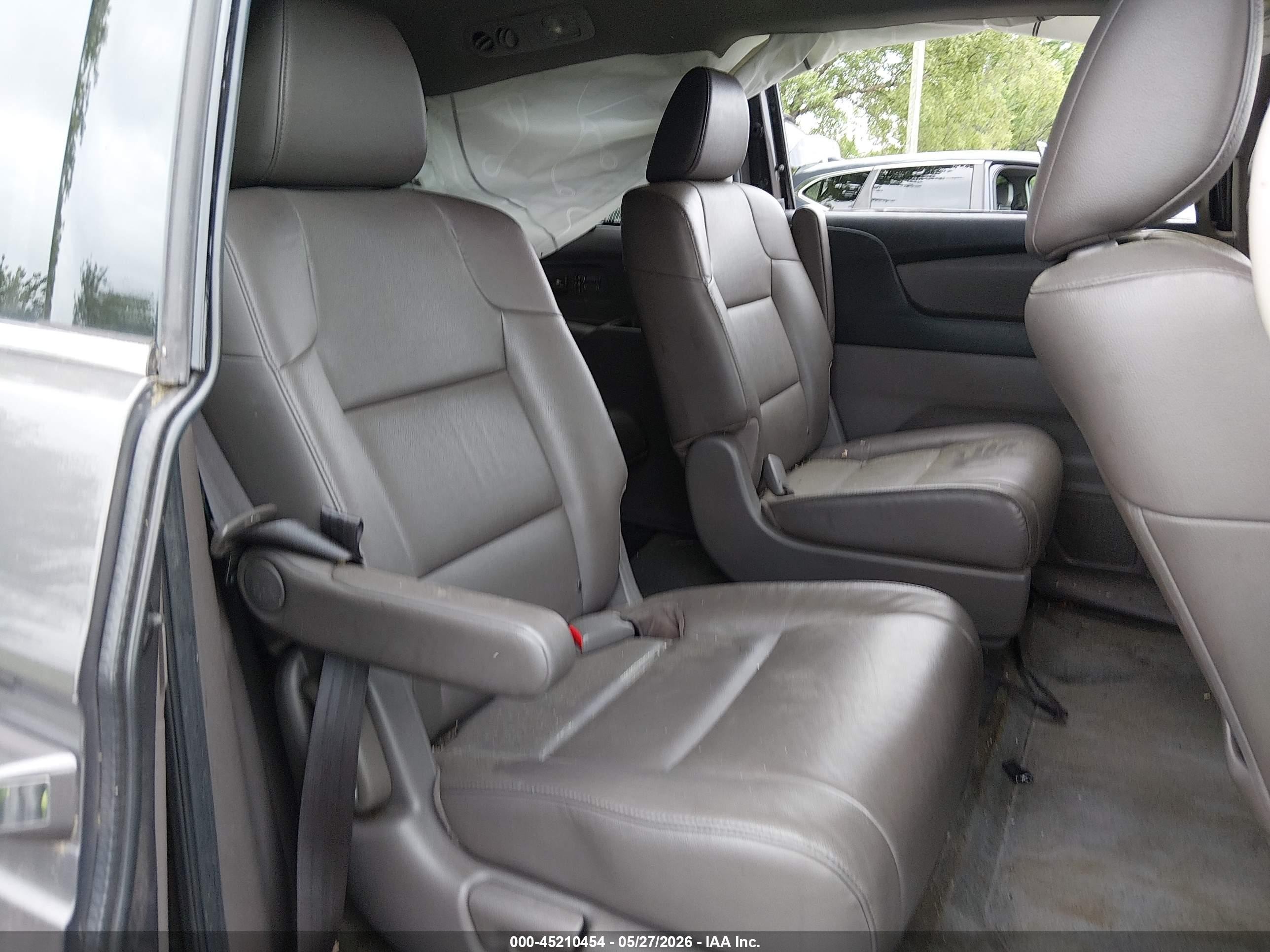 2015 Honda Odyssey Touring/touring Elite Gray vin: 5FNRL5H95FB062745