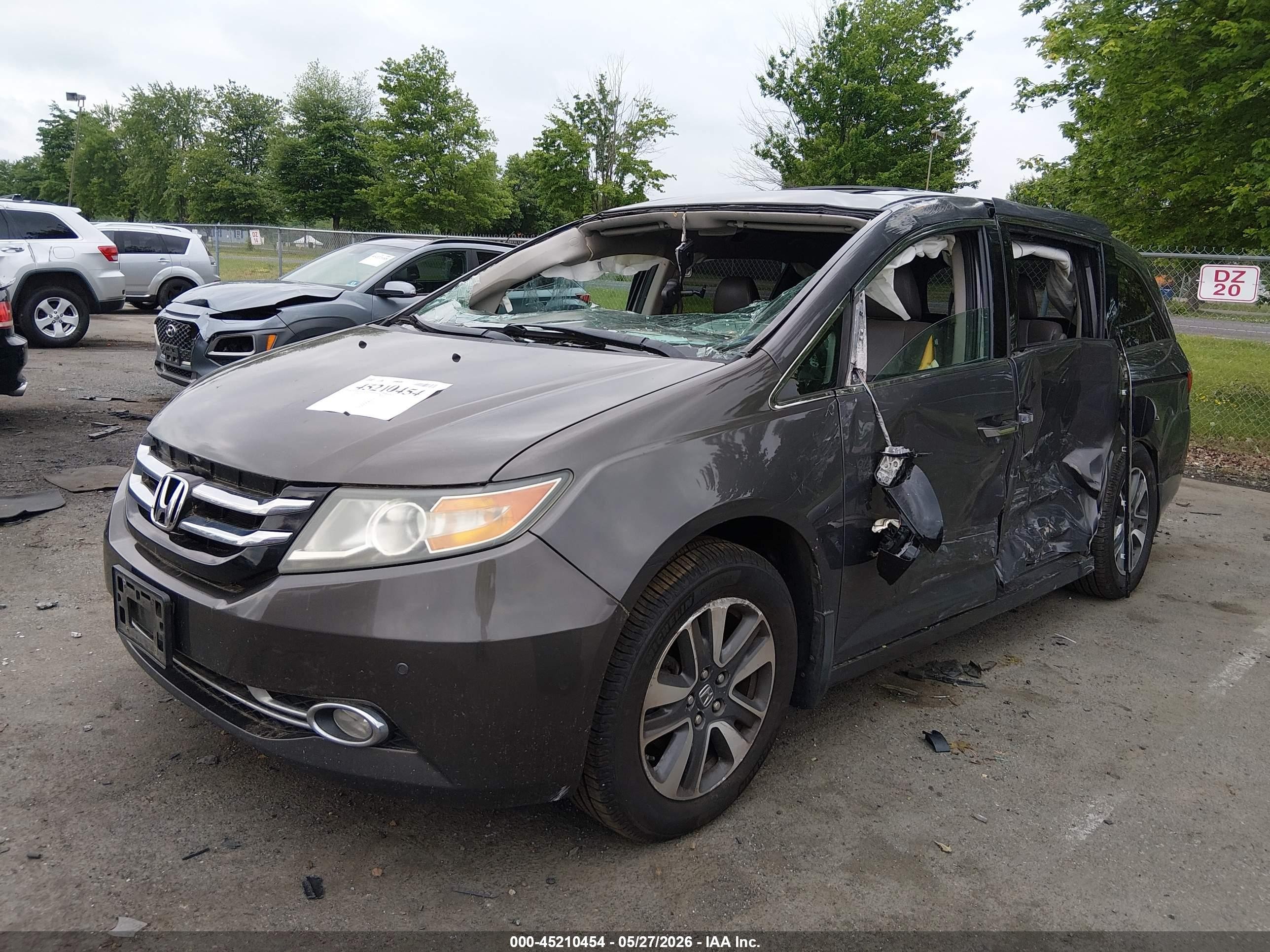 2015 Honda Odyssey Touring/touring Elite Gray vin: 5FNRL5H95FB062745