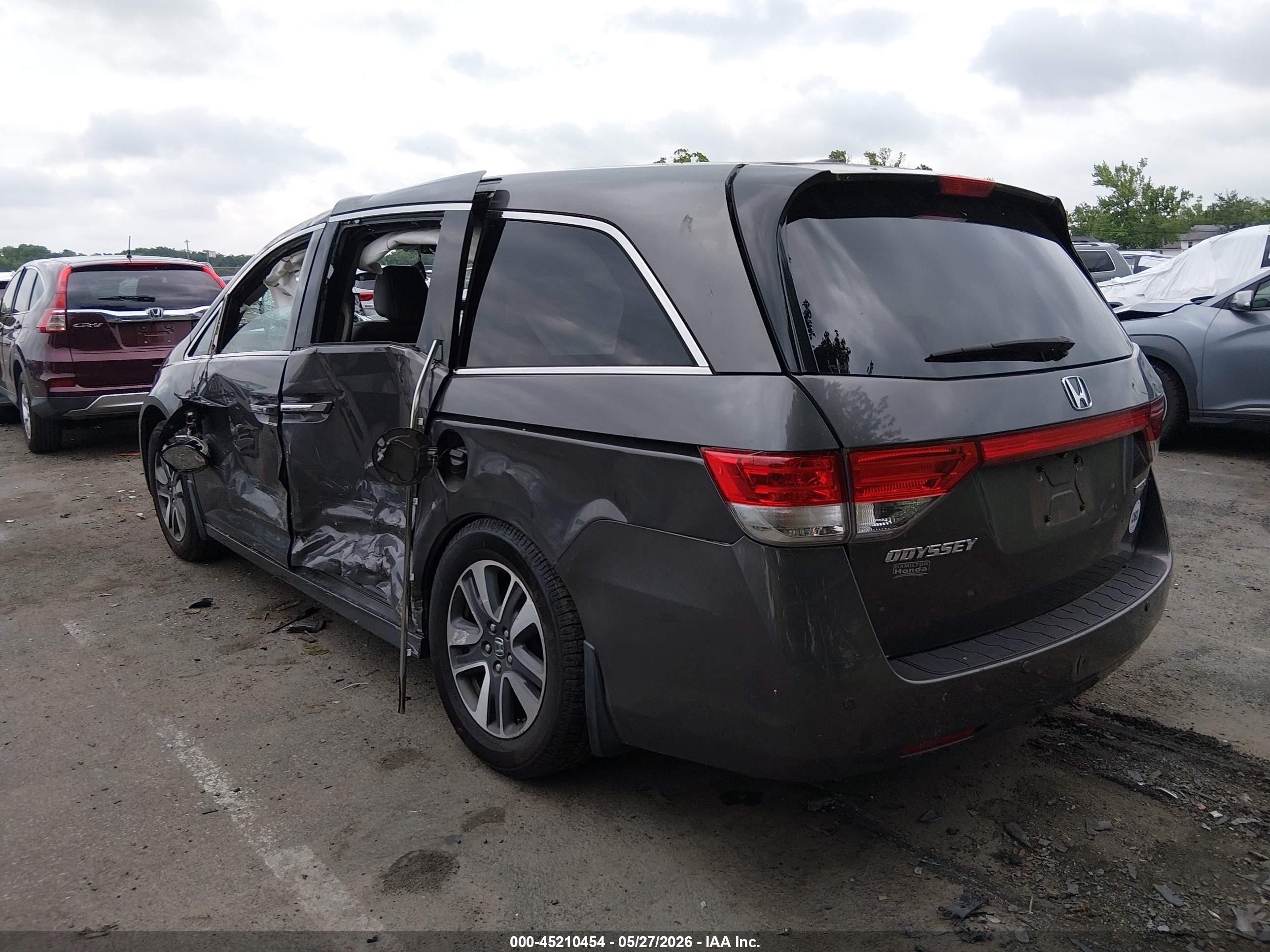 2015 Honda Odyssey Touring/touring Elite Gray vin: 5FNRL5H95FB062745