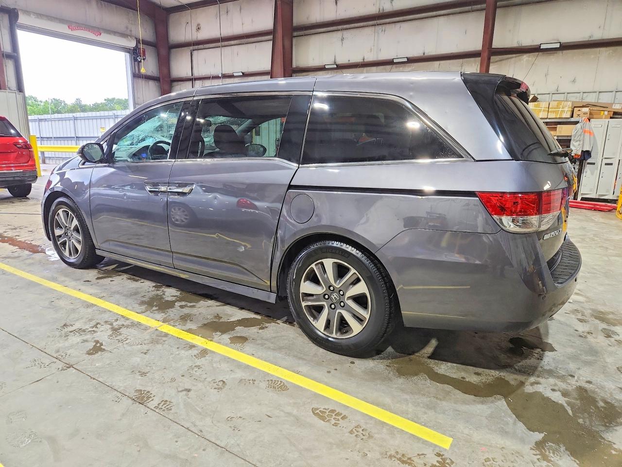2015 Honda Odyssey Touring Gray vin: 5FNRL5H95FB115167