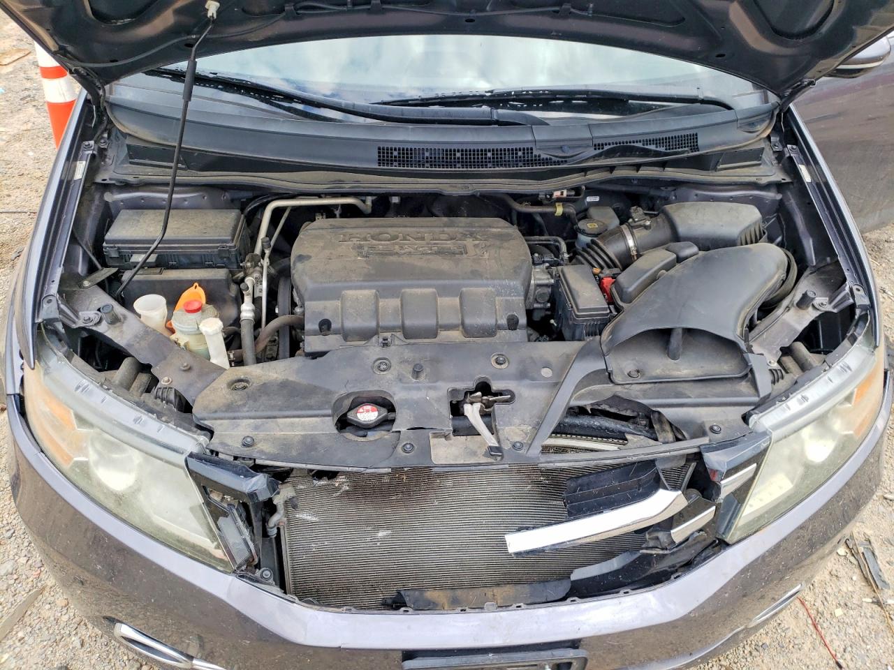 2015 Honda Odyssey Touring Gray vin: 5FNRL5H95FB122541