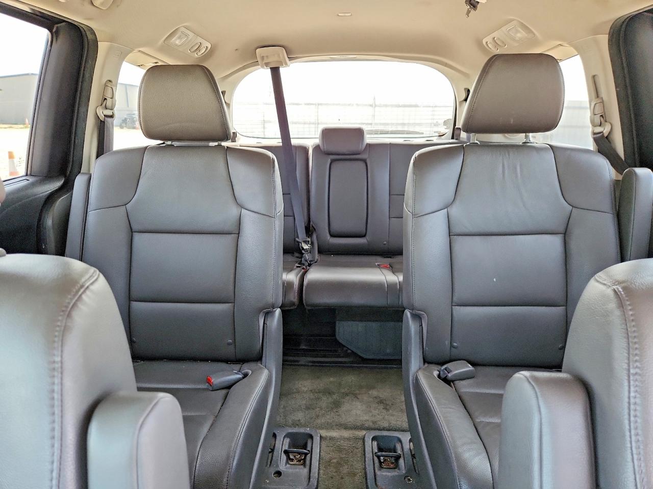 2016 Honda Odyssey Touring Серый vin: 5FNRL5H95GB033621
