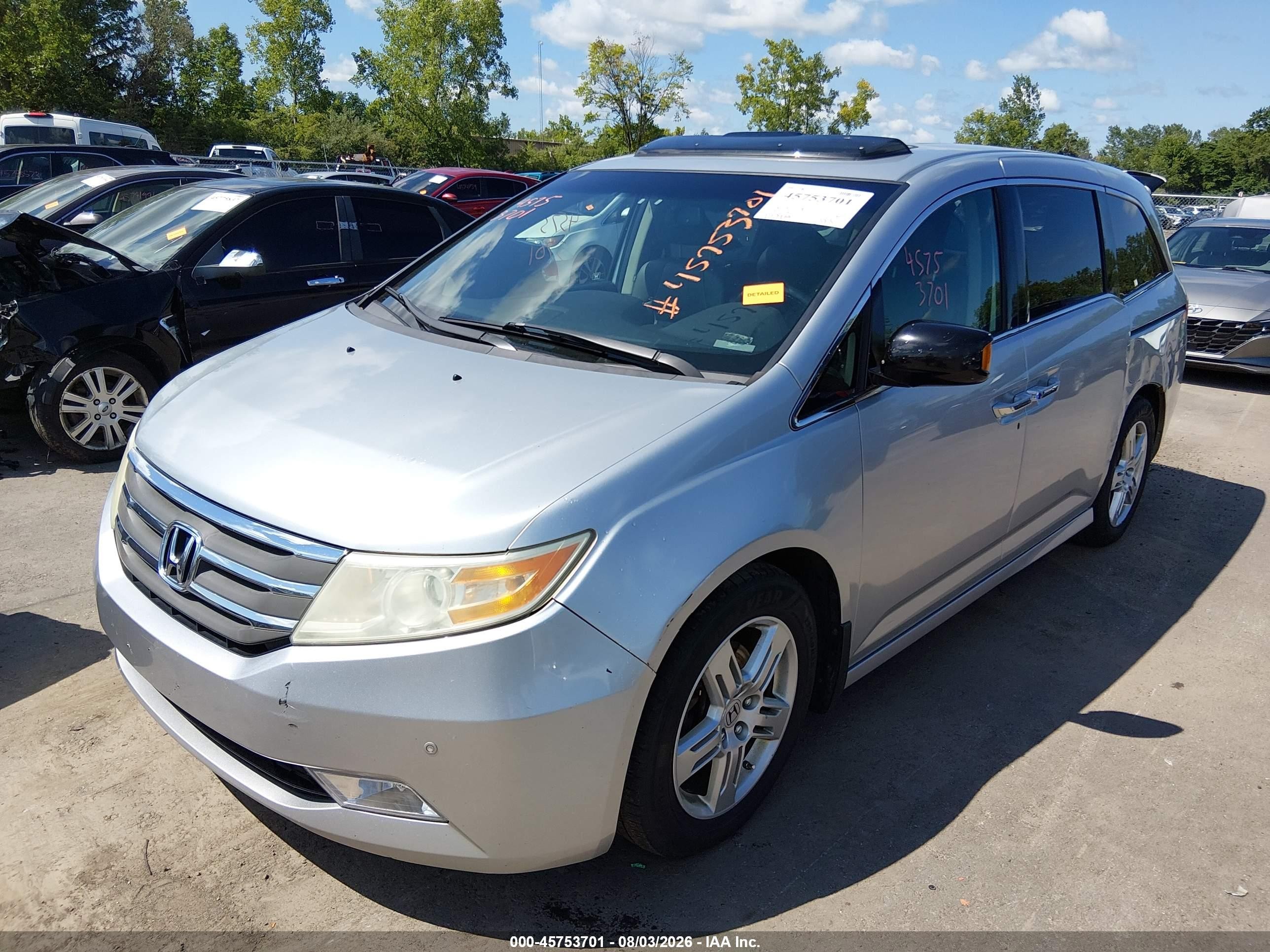 2011 Honda Odyssey Touring/touring Elite Silver vin: 5FNRL5H96BB005514