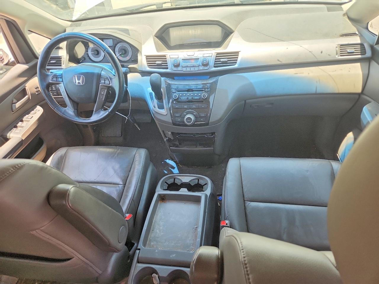 2011 Honda Odyssey Touring Белый vin: 5FNRL5H96BB040022
