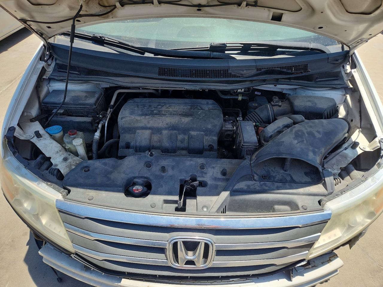 2011 Honda Odyssey Touring Белый vin: 5FNRL5H96BB040022