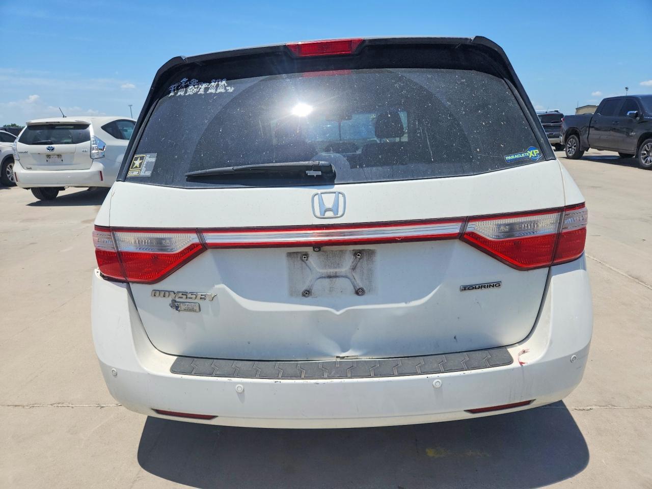 2011 Honda Odyssey Touring Белый vin: 5FNRL5H96BB040022