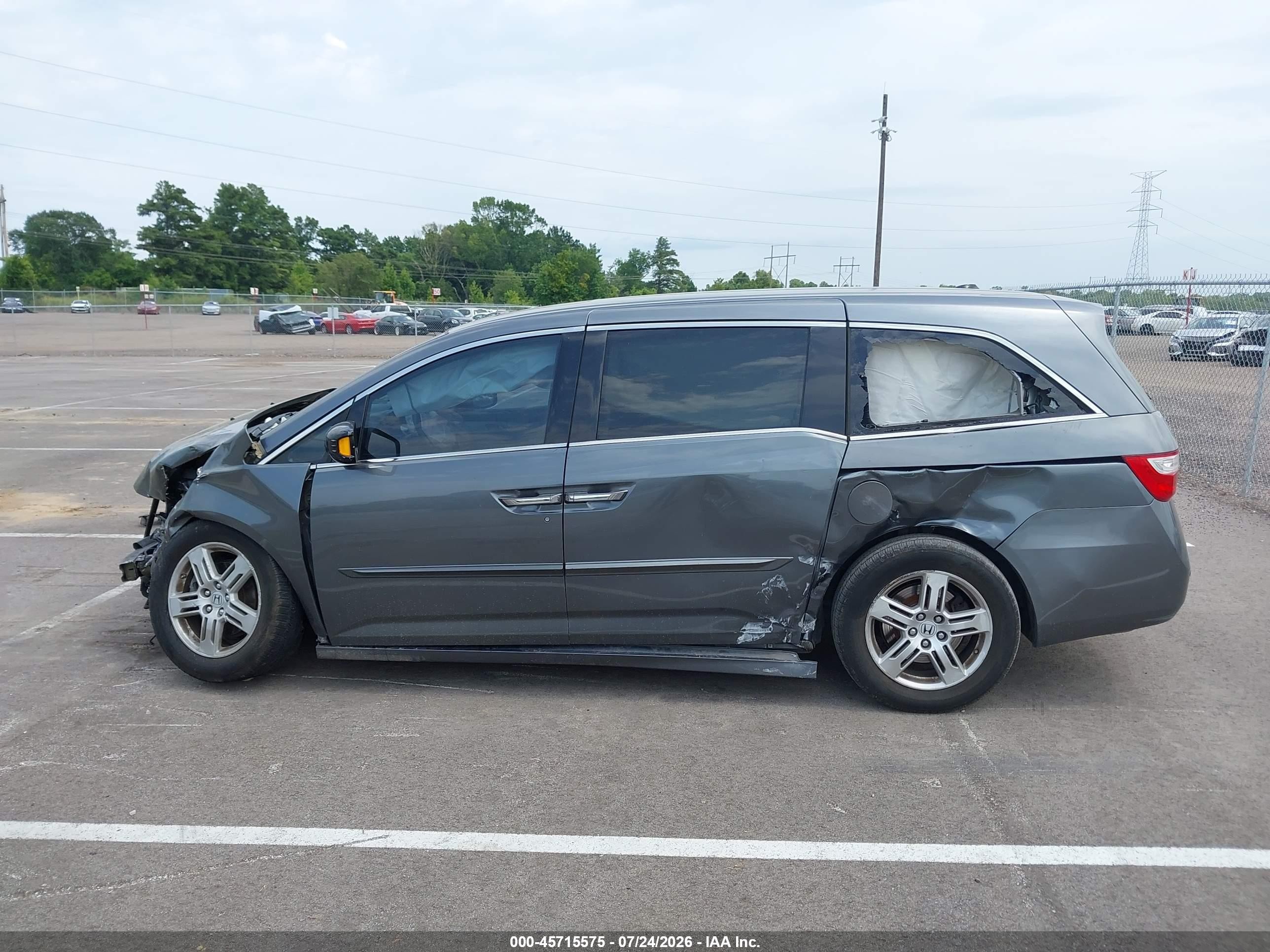 2011 Honda Odyssey Touring/touring Elite Gray vin: 5FNRL5H96BB047097