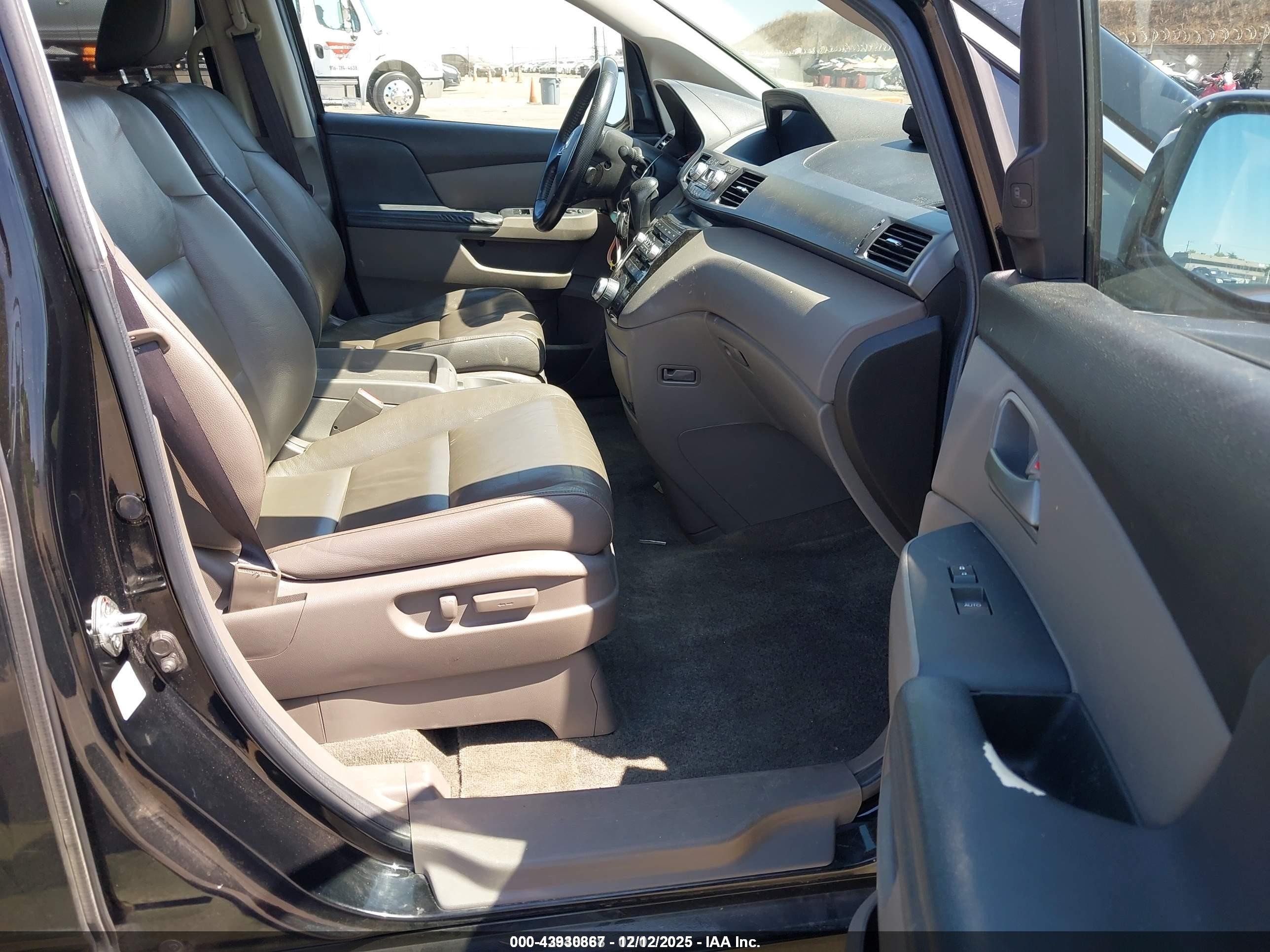 2011 Honda Odyssey Touring/touring Elite Black vin: 5FNRL5H96BB091780