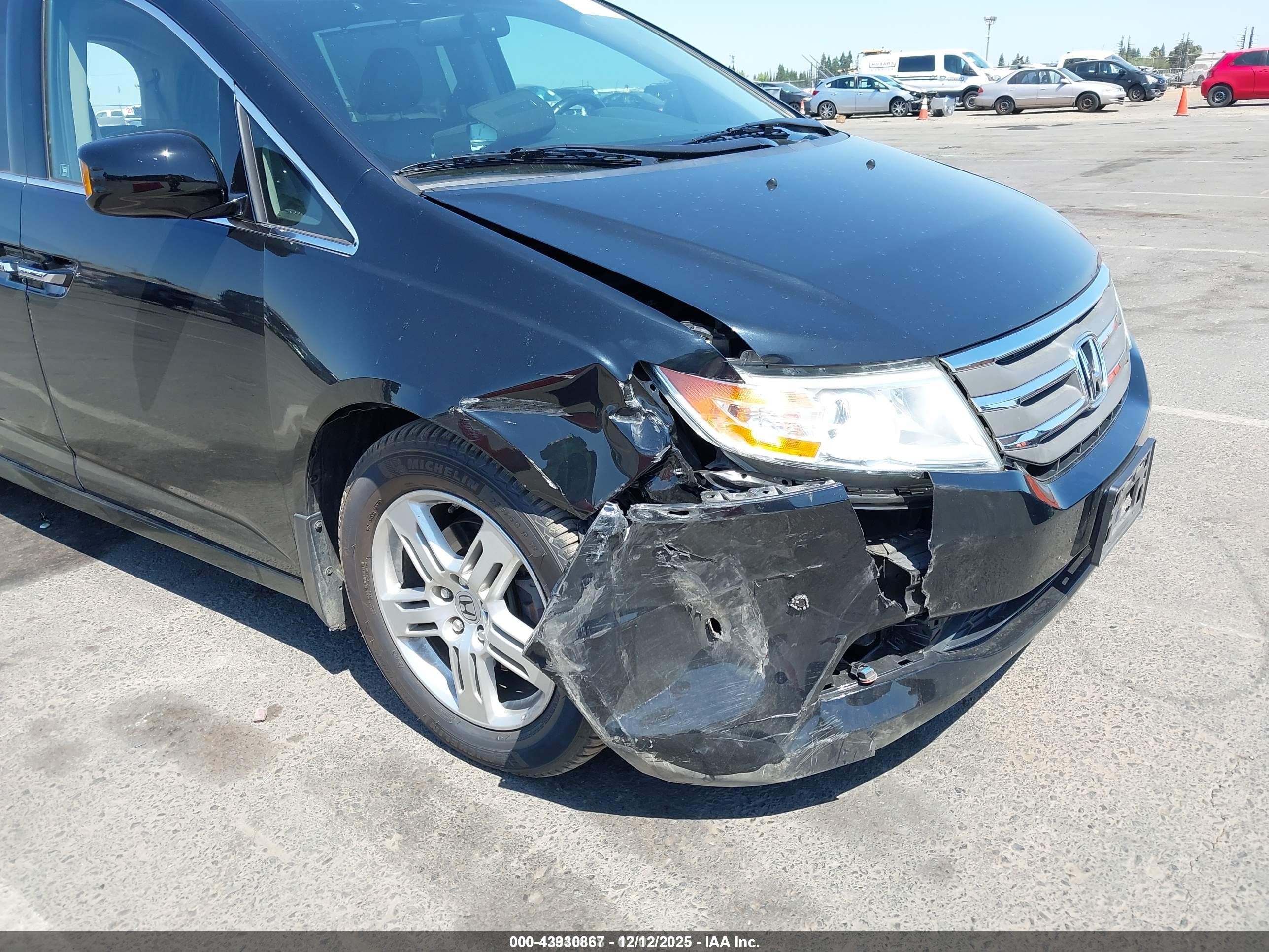 2011 Honda Odyssey Touring/touring Elite Black vin: 5FNRL5H96BB091780