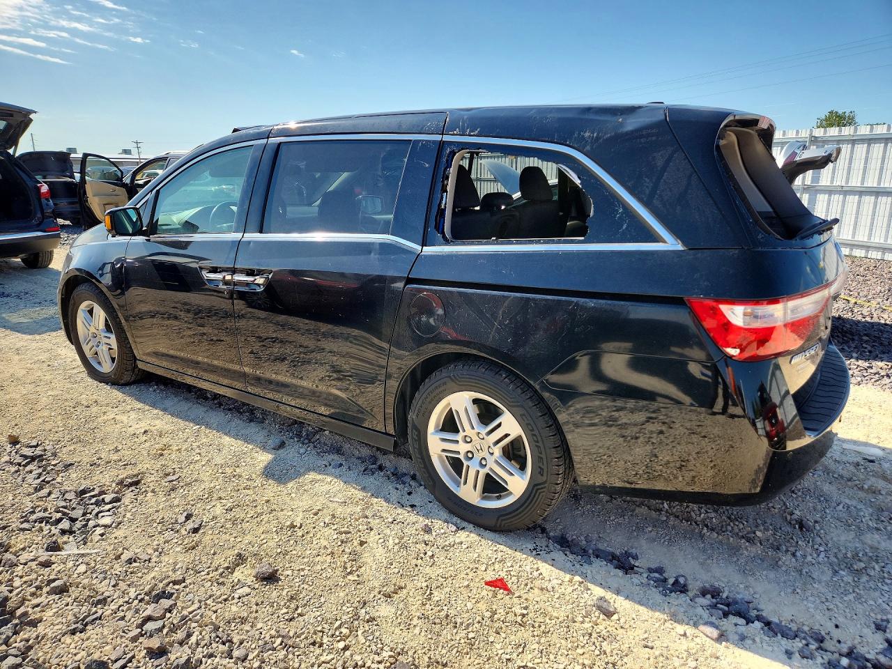 2012 Honda Odyssey Touring Black vin: 5FNRL5H96CB010228
