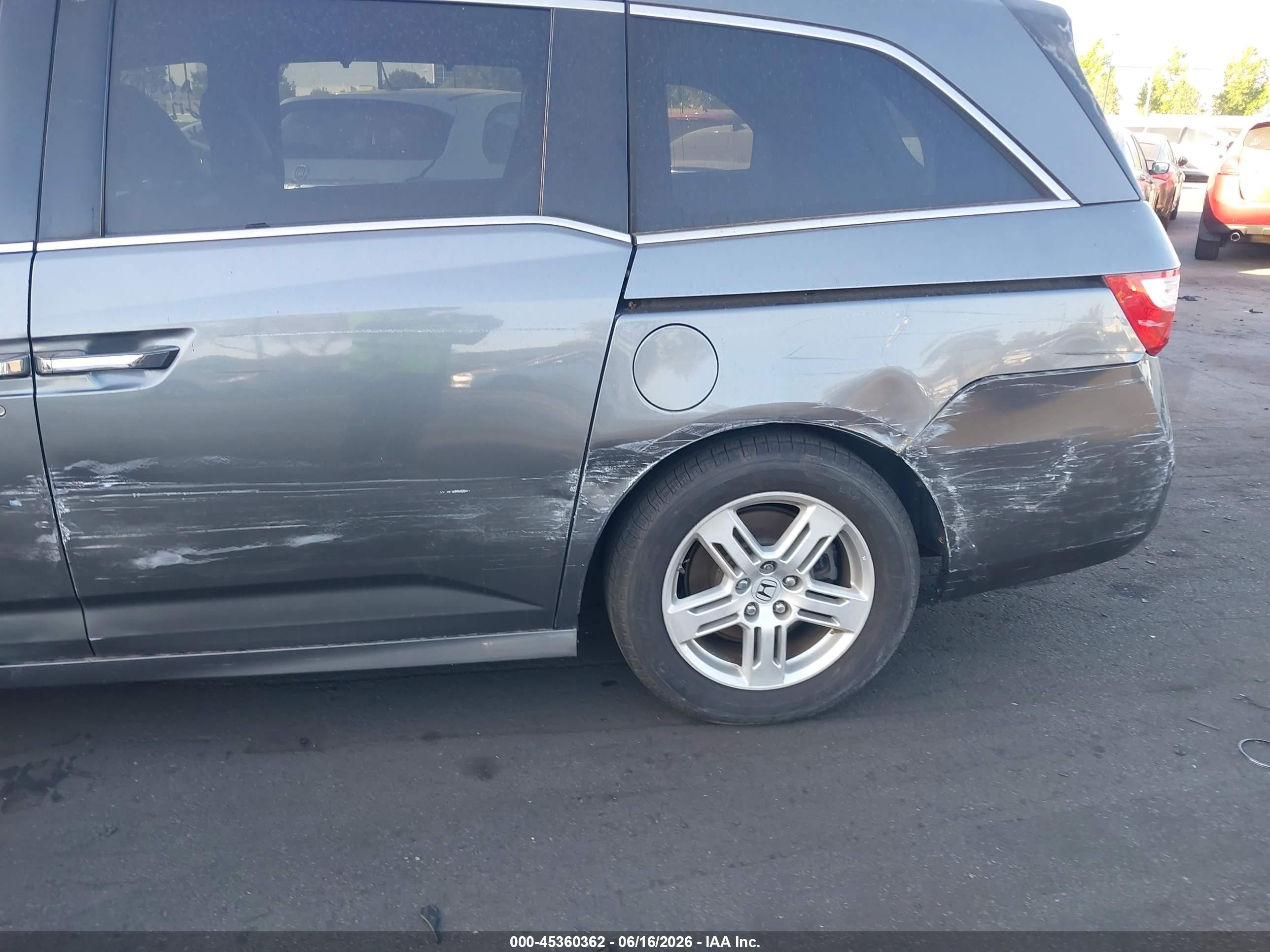 2012 Honda Odyssey Touring/touring Elite Gray vin: 5FNRL5H96CB029281