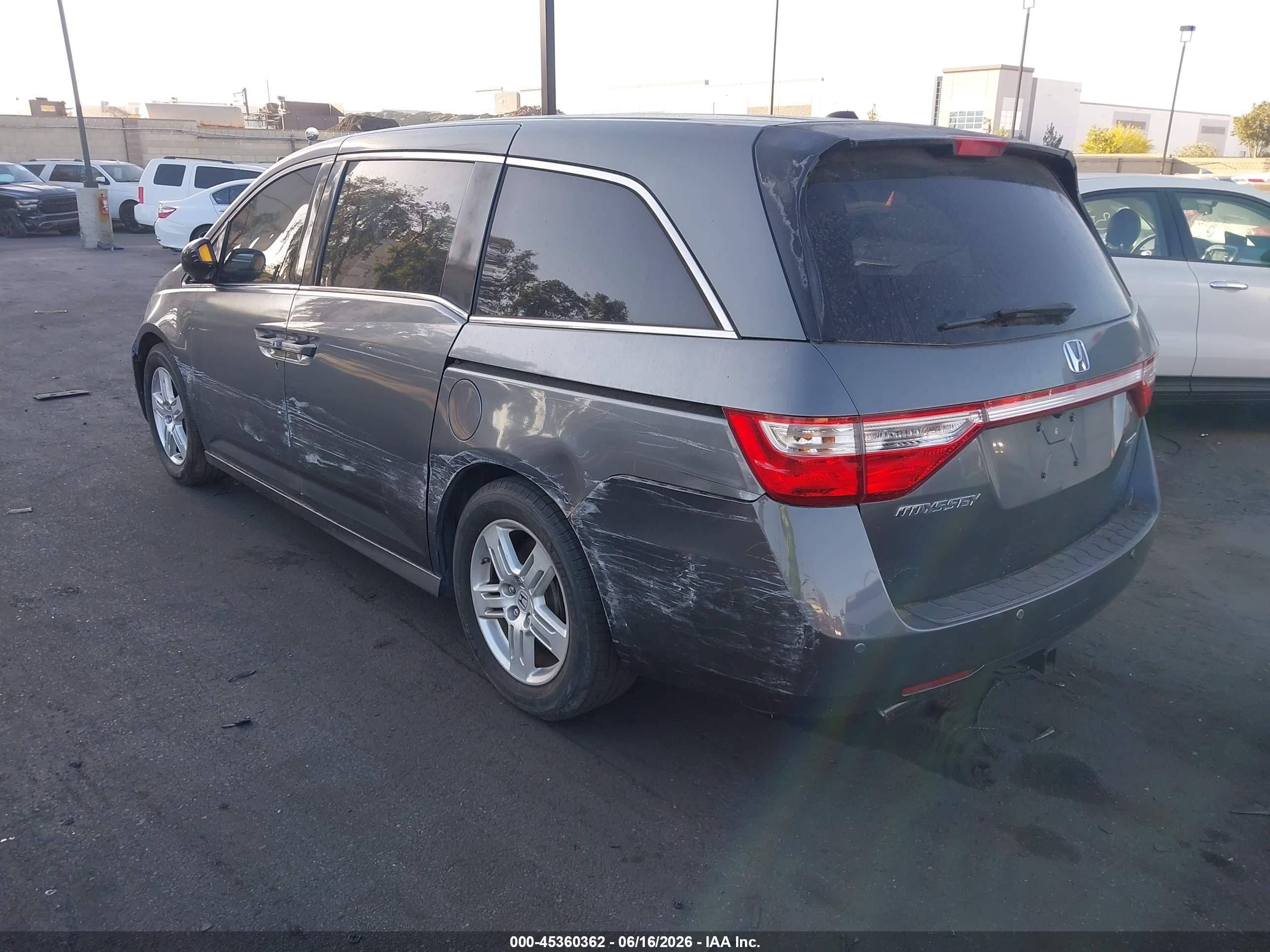 2012 Honda Odyssey Touring/touring Elite Gray vin: 5FNRL5H96CB029281