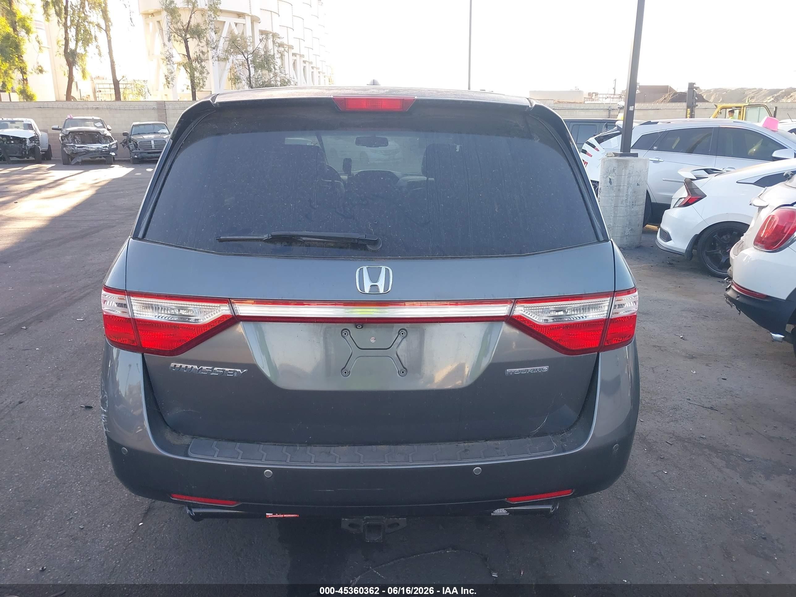 2012 Honda Odyssey Touring/touring Elite Gray vin: 5FNRL5H96CB029281