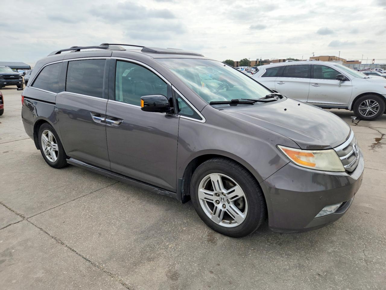 2012 Honda Odyssey Touring Gray vin: 5FNRL5H96CB036263